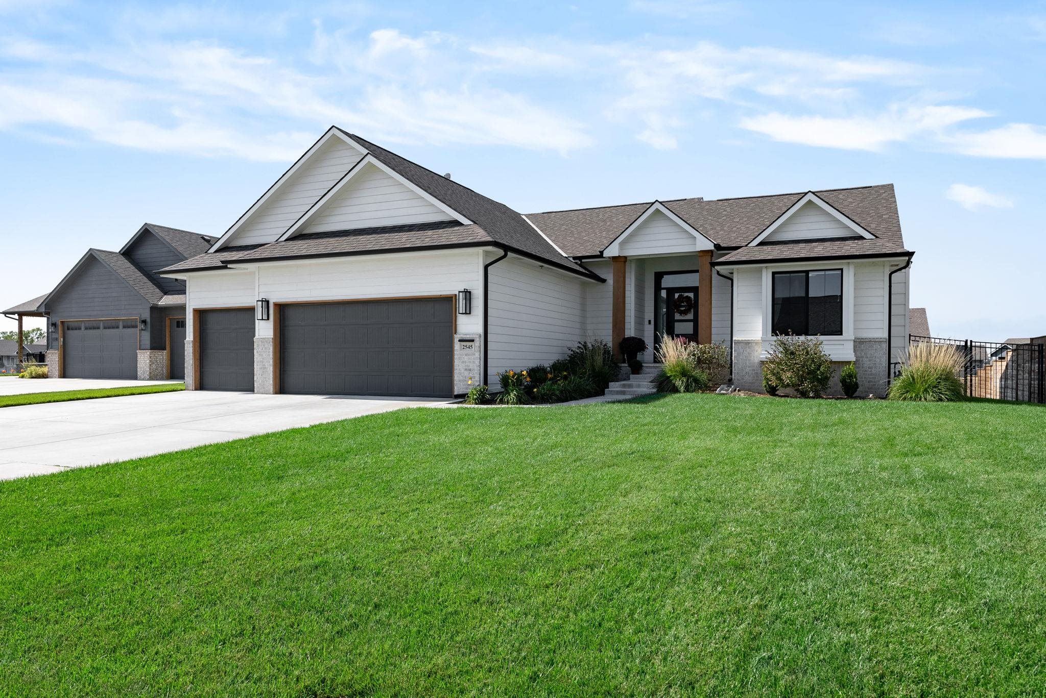 2545 N Pebble Ct, Andover, Kansas image 4
