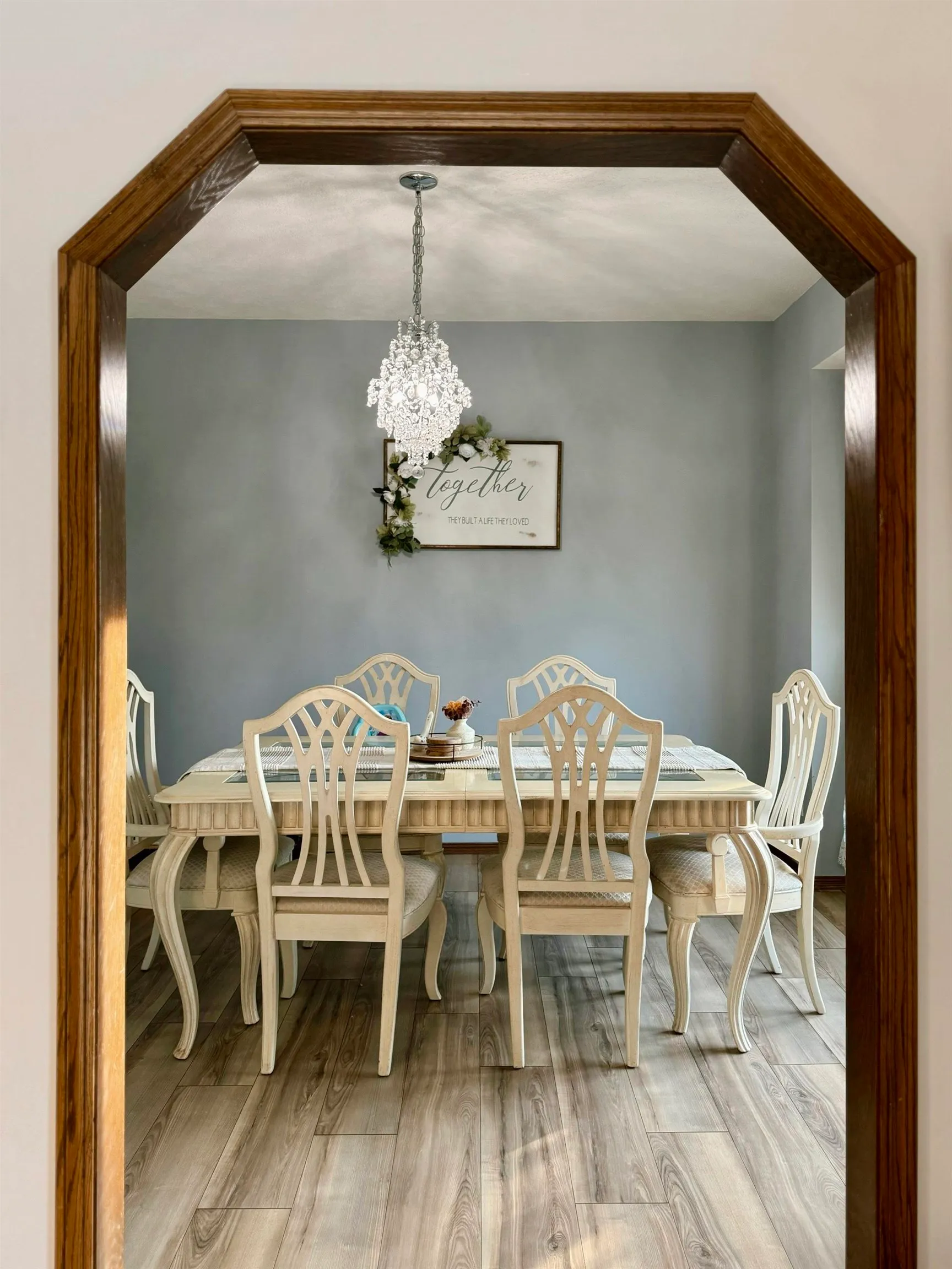 Bel Aire, Kansas 67220, United States, 3 Bedrooms Bedrooms, ,3 BathroomsBathrooms,Residential,Active,223831