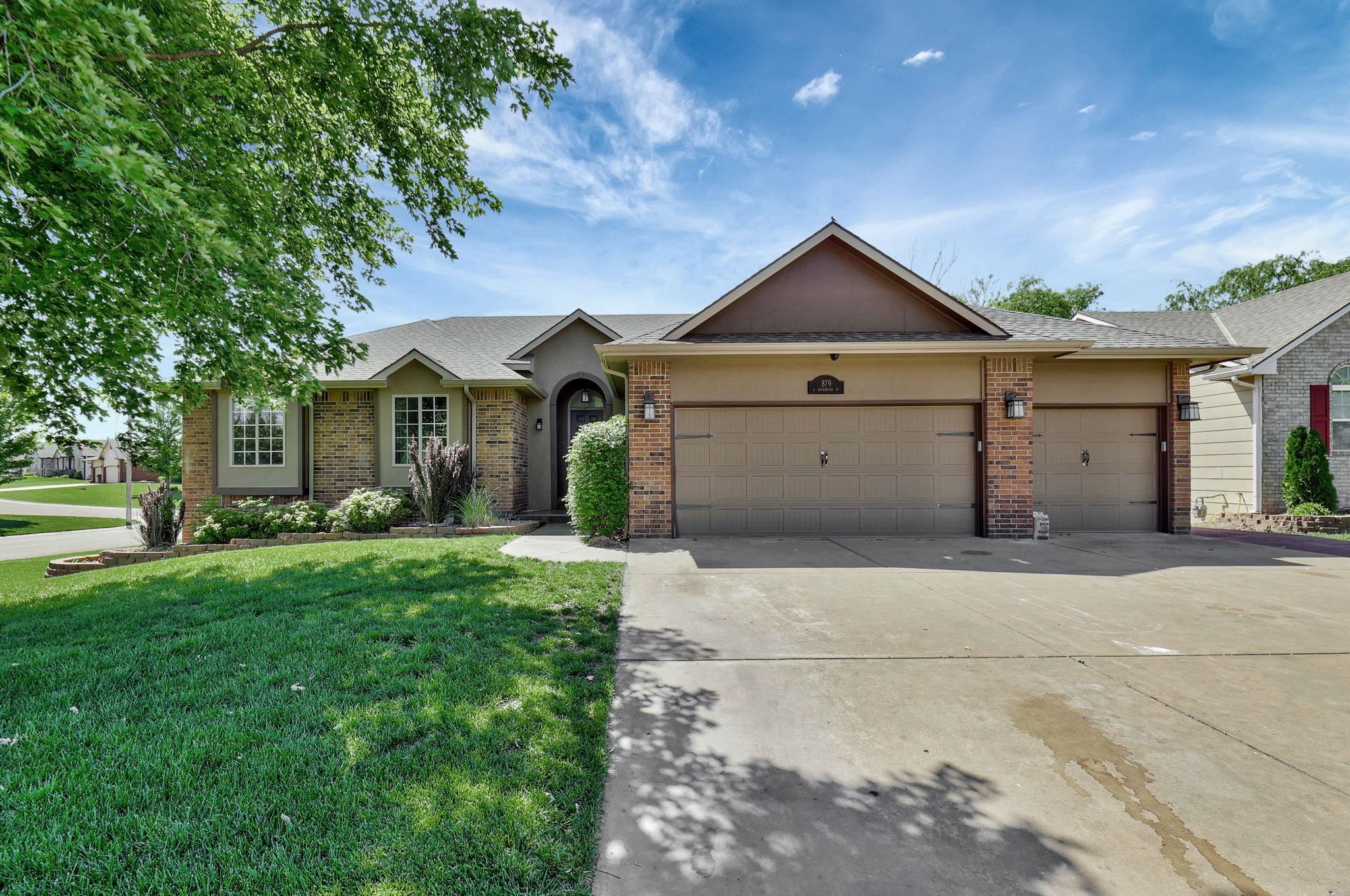 879 S Sagebrush Ct, Wichita, Kansas image 1