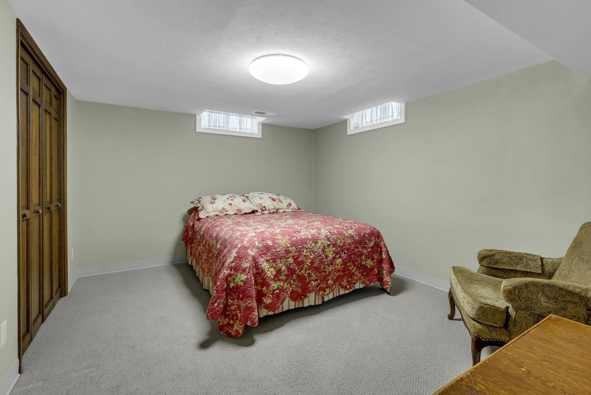 1305 Bristol Road, Hutchinson, Kansas image 28
