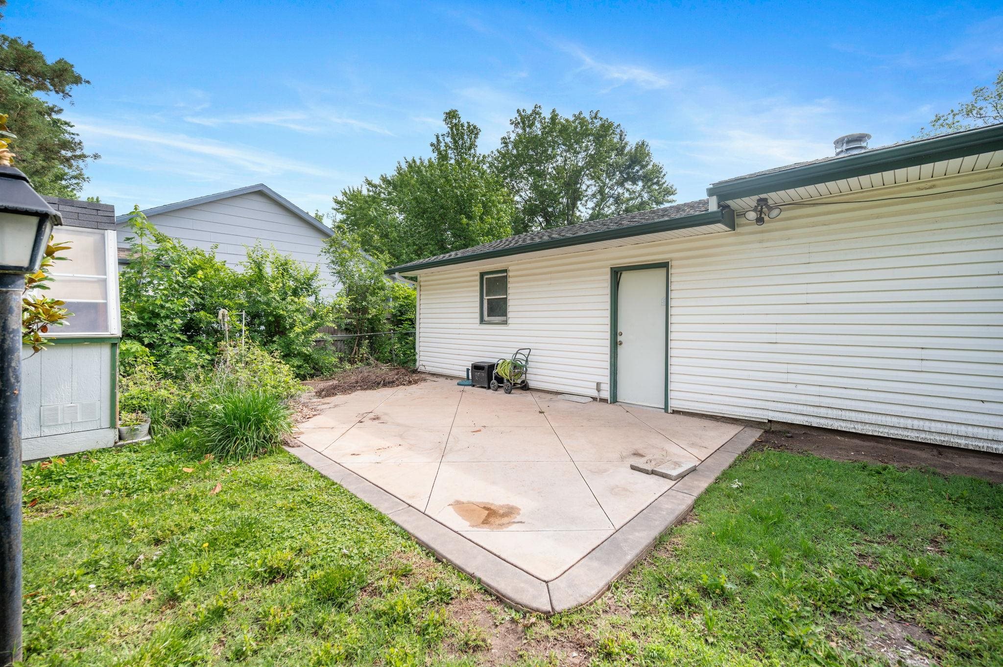 643 N Atherton St, Maize, Kansas image 32