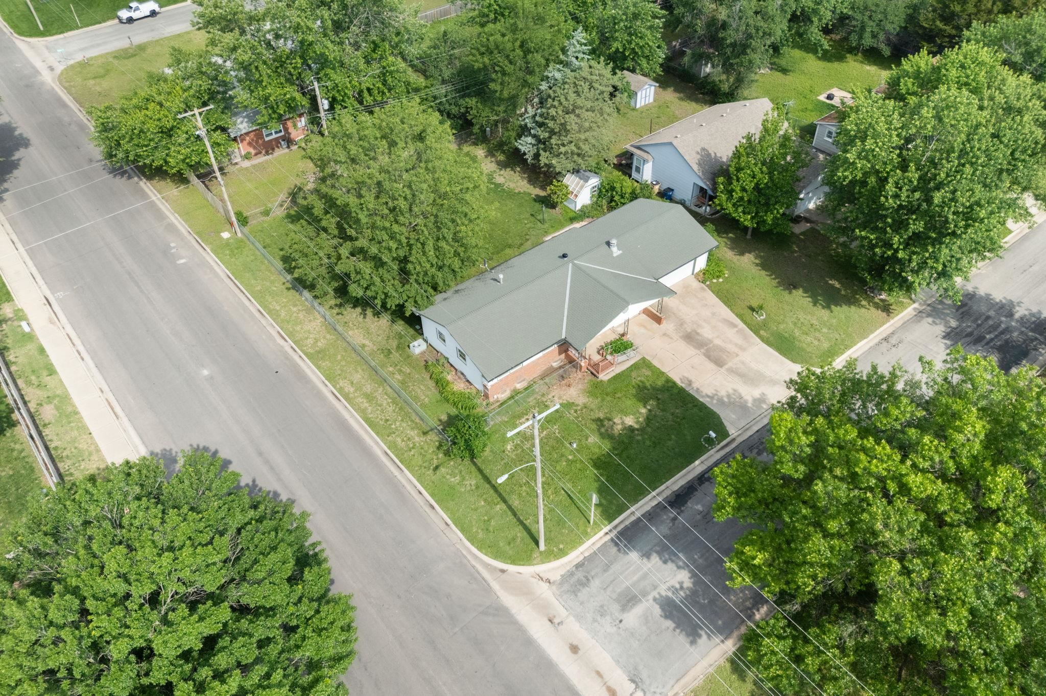 643 N Atherton St, Maize, Kansas image 2