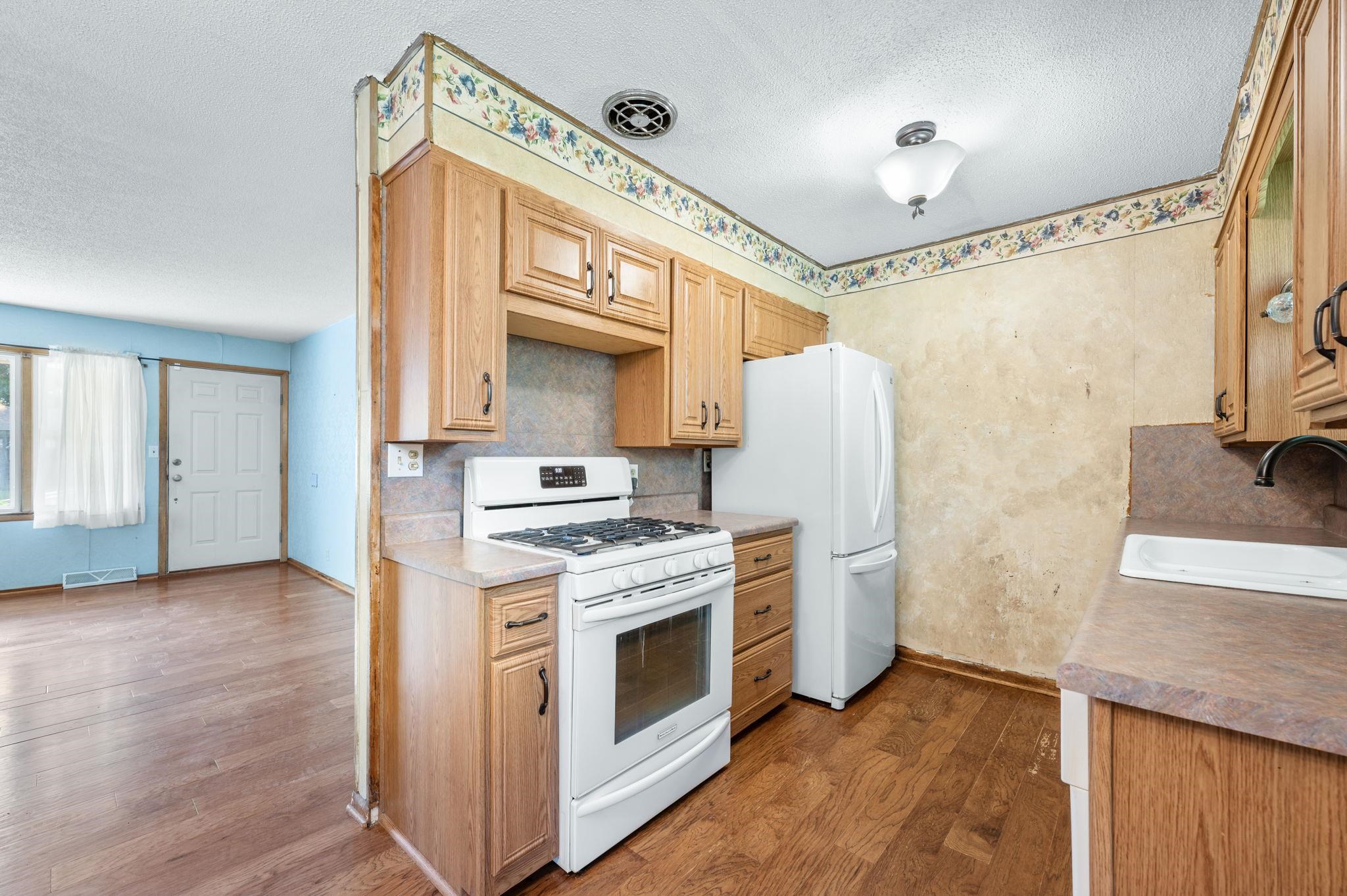 643 N Atherton St, Maize, Kansas image 14