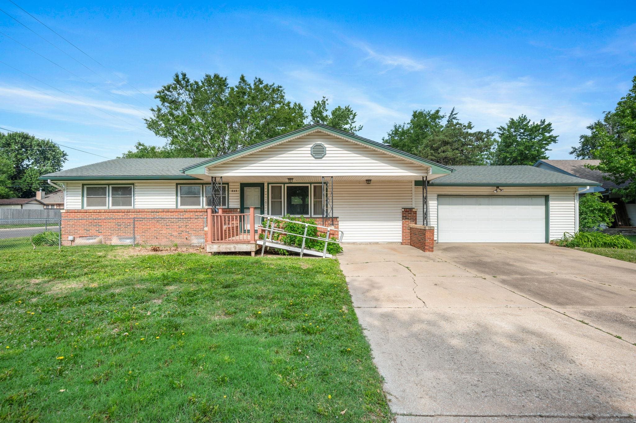 643 N Atherton St, Maize, Kansas image 3