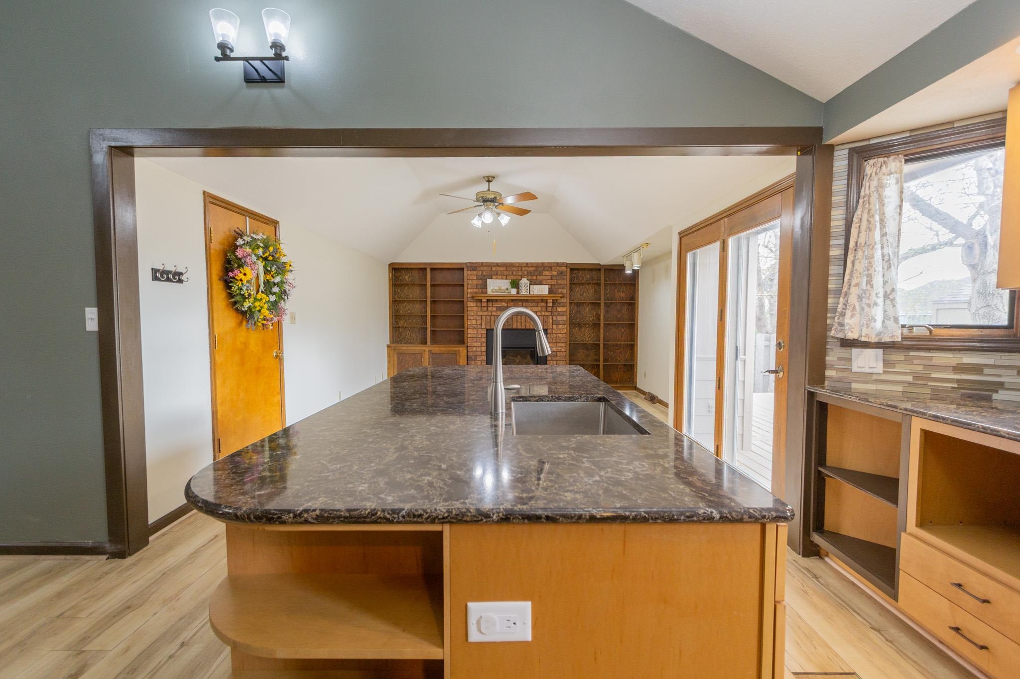 2430 Village Ln, Salina, Kansas image 8