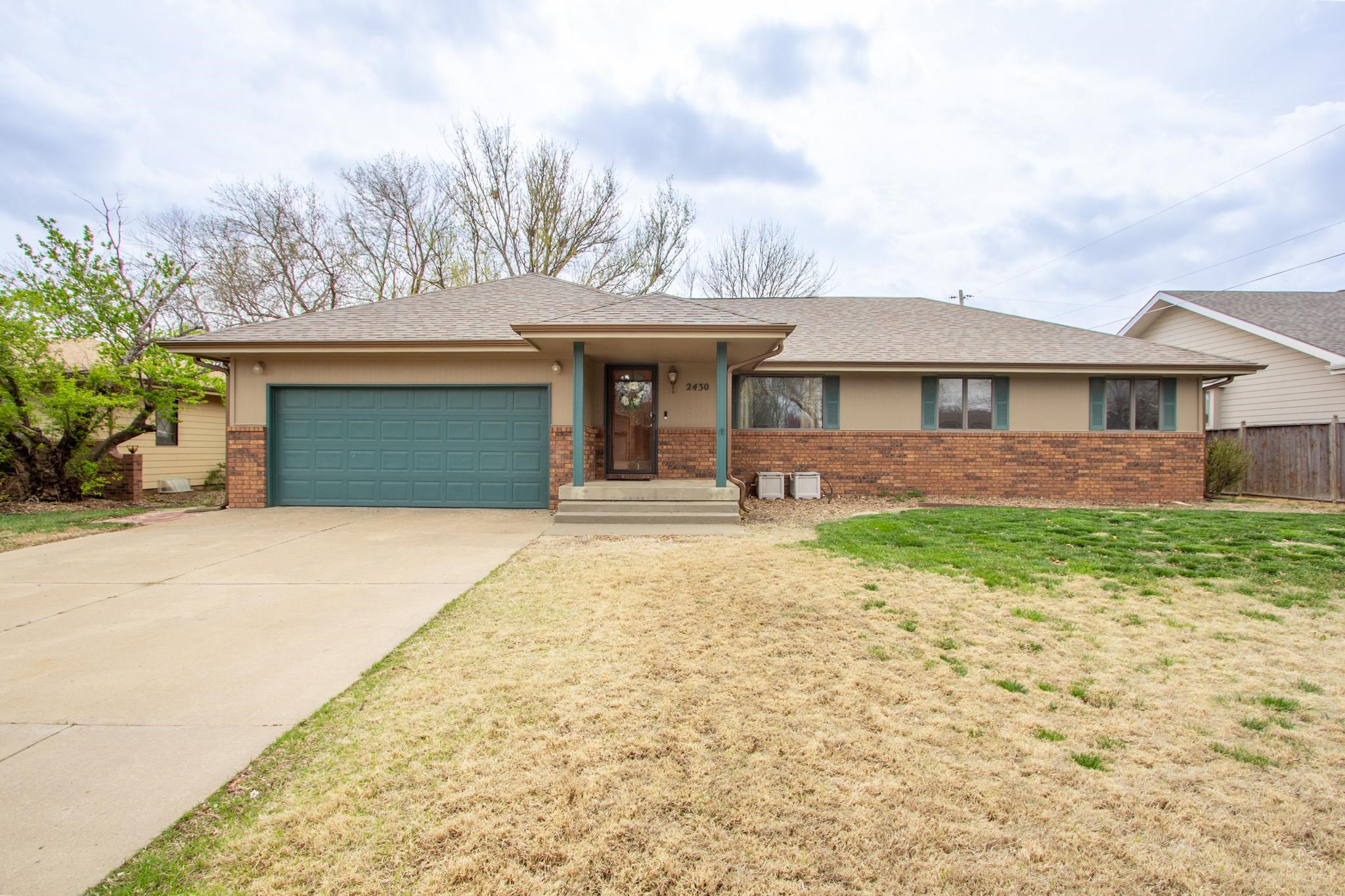 2430 Village Ln, Salina, Kansas image 2