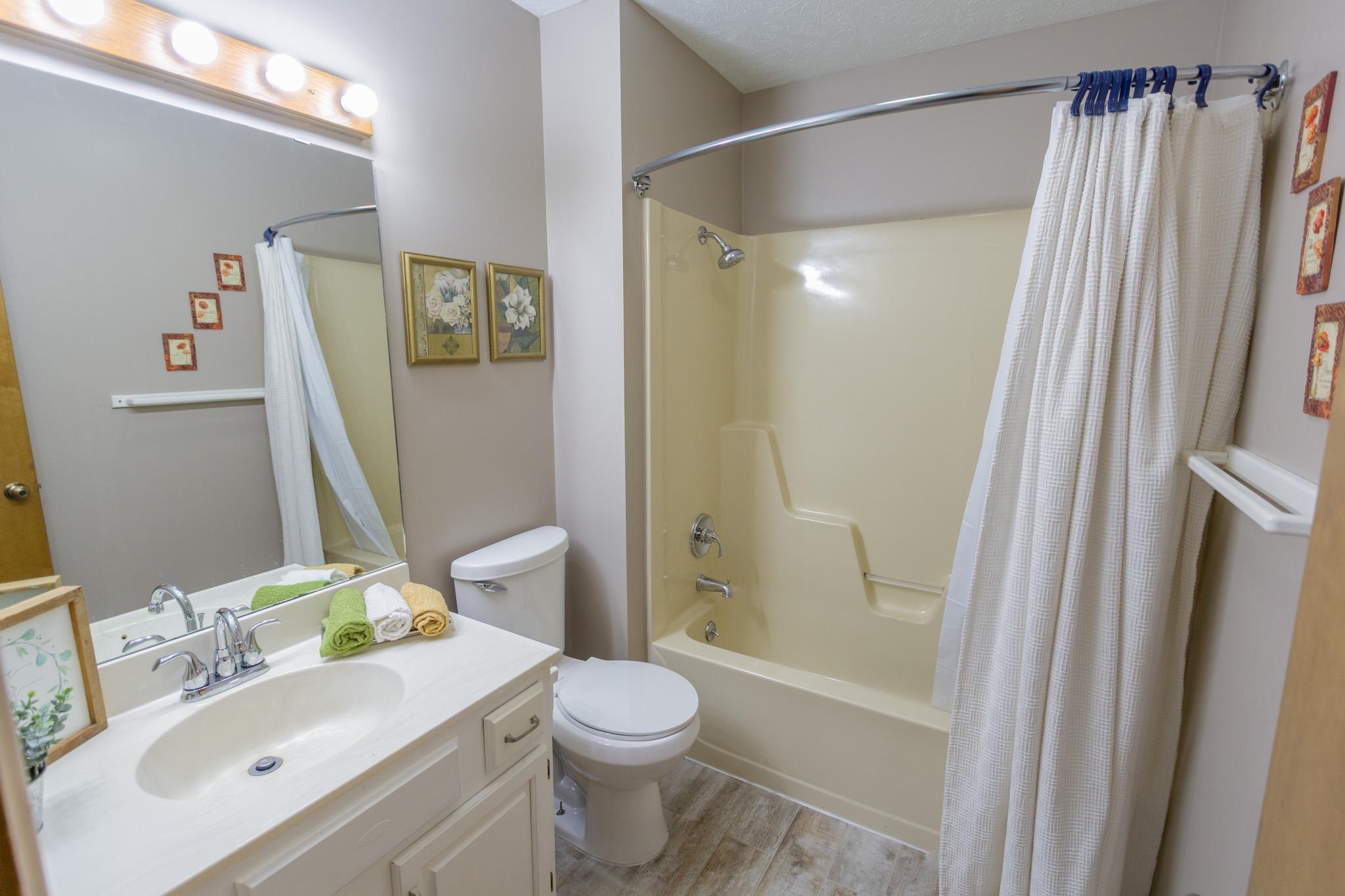 2430 Village Ln, Salina, Kansas image 17