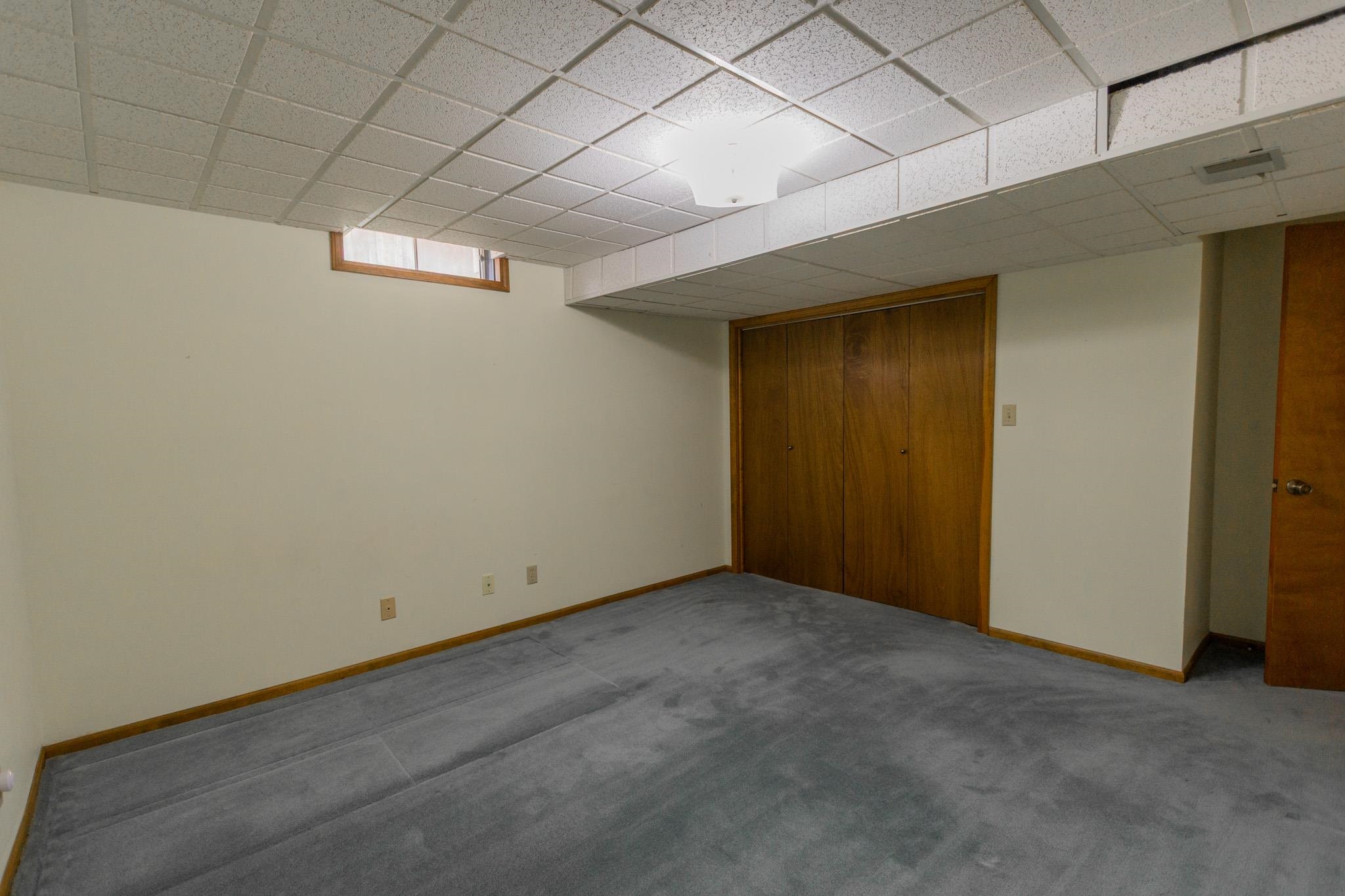 2430 Village Ln, Salina, Kansas image 28