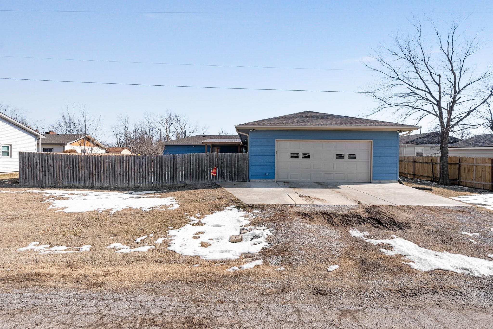 415 Circle Dr, Burrton, Kansas image 32