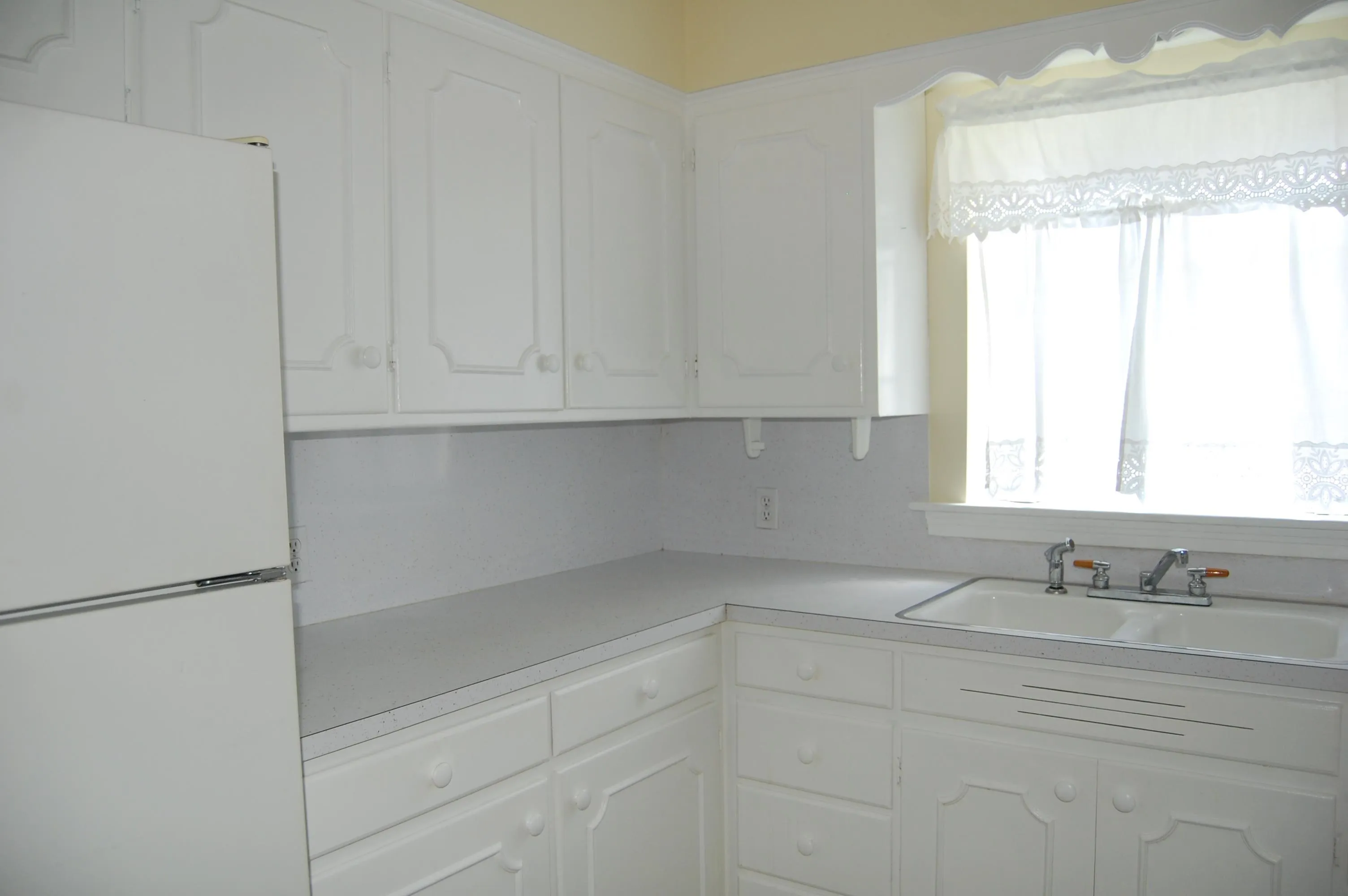 Winfield, Kansas 67156, United States, 2 Bedrooms Bedrooms, ,2 BathroomsBathrooms,Residential,Active,162812