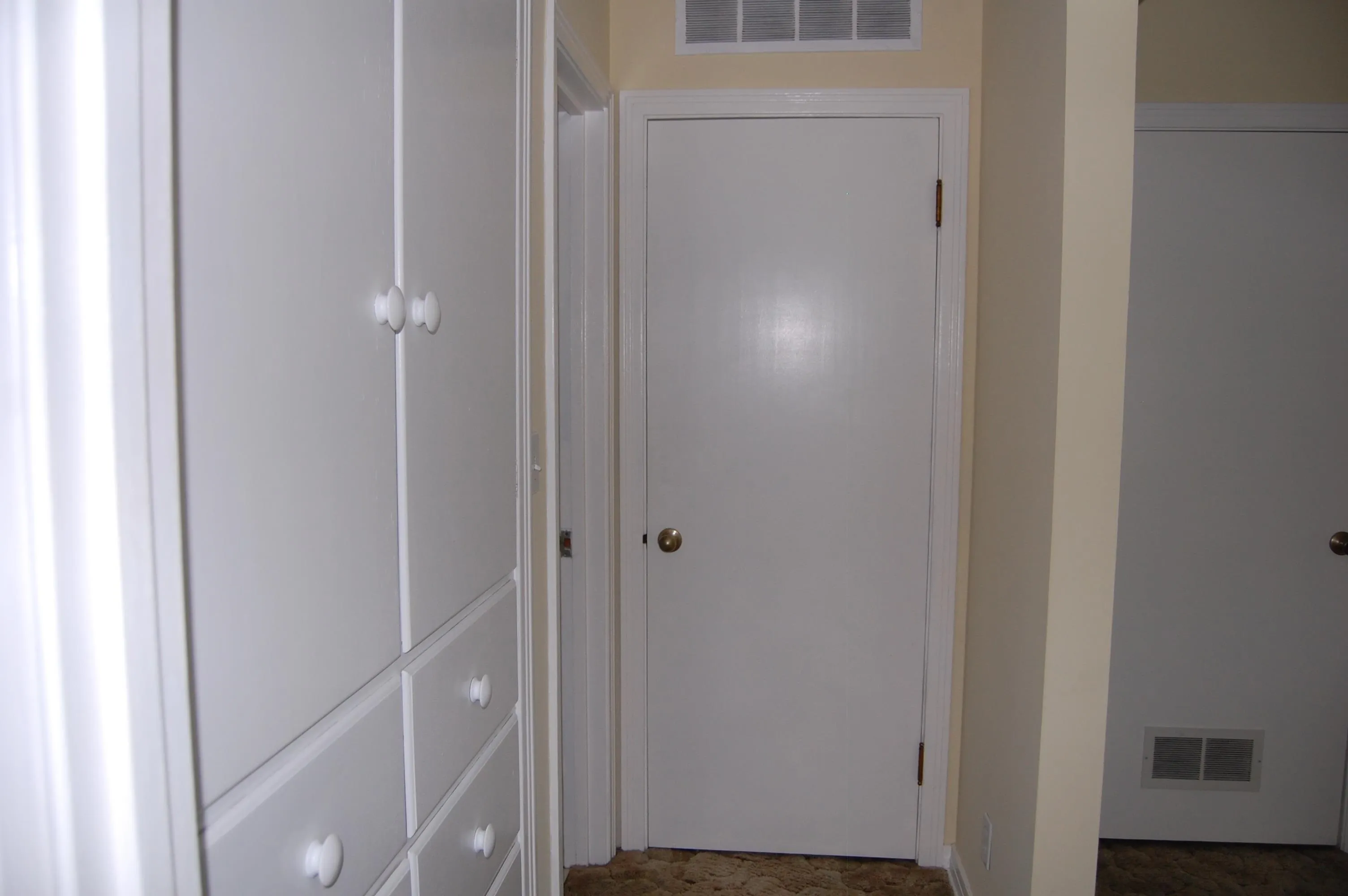 Winfield, Kansas 67156, United States, 2 Bedrooms Bedrooms, ,2 BathroomsBathrooms,Residential,Active,162812