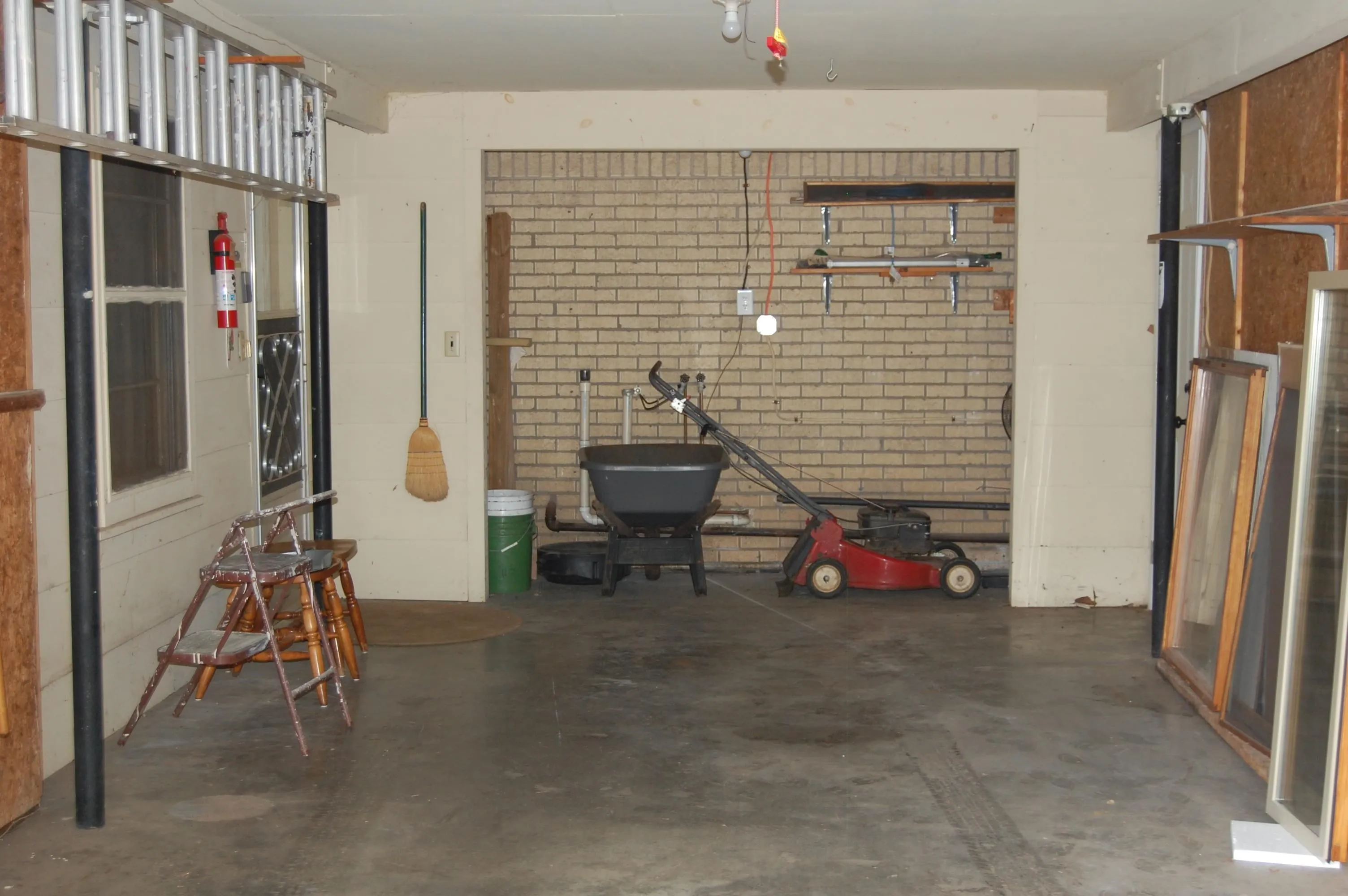 Winfield, Kansas 67156, United States, 2 Bedrooms Bedrooms, ,2 BathroomsBathrooms,Residential,Active,162812