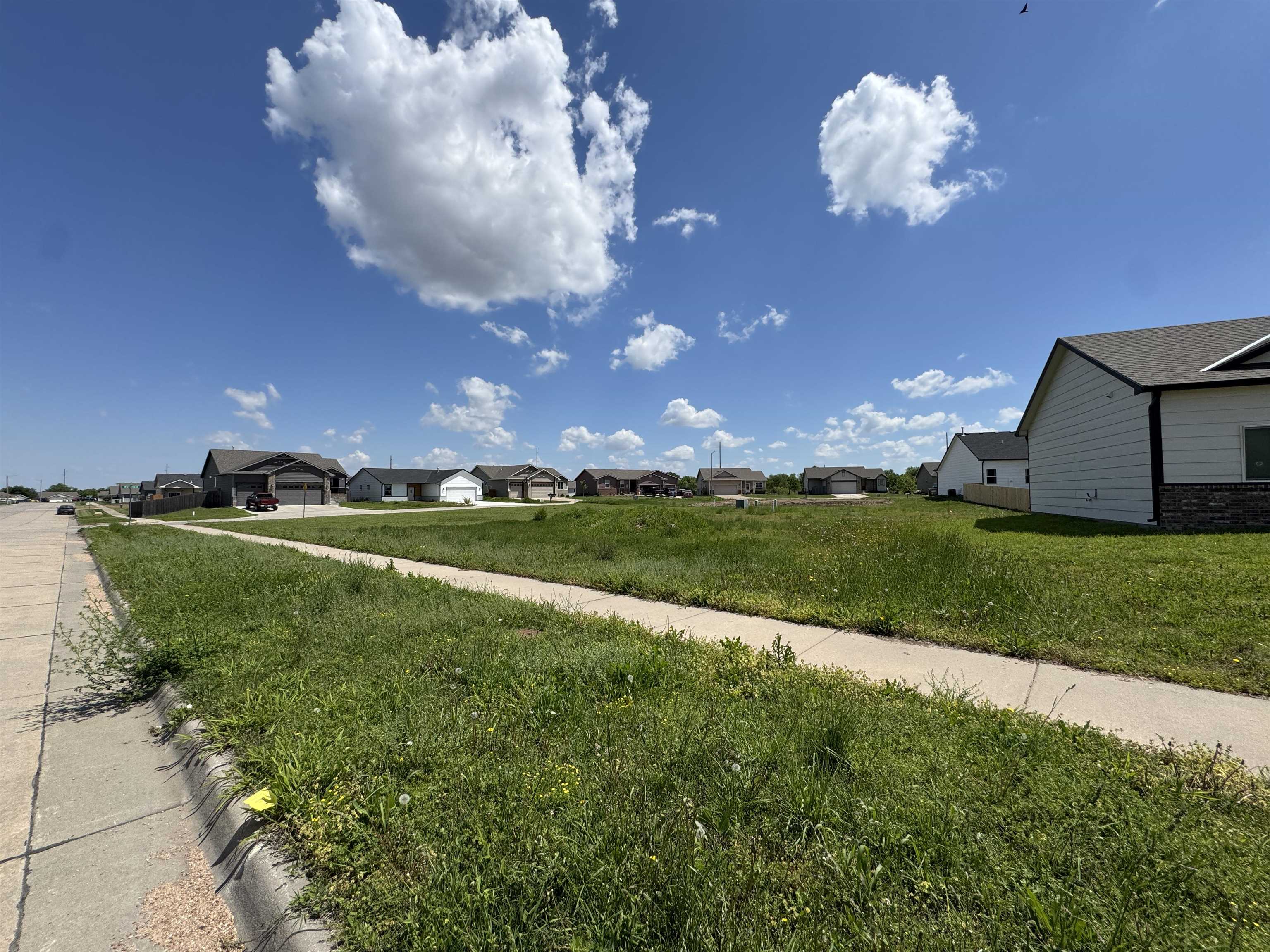 728 N Redbud, Valley Center, Kansas image 6