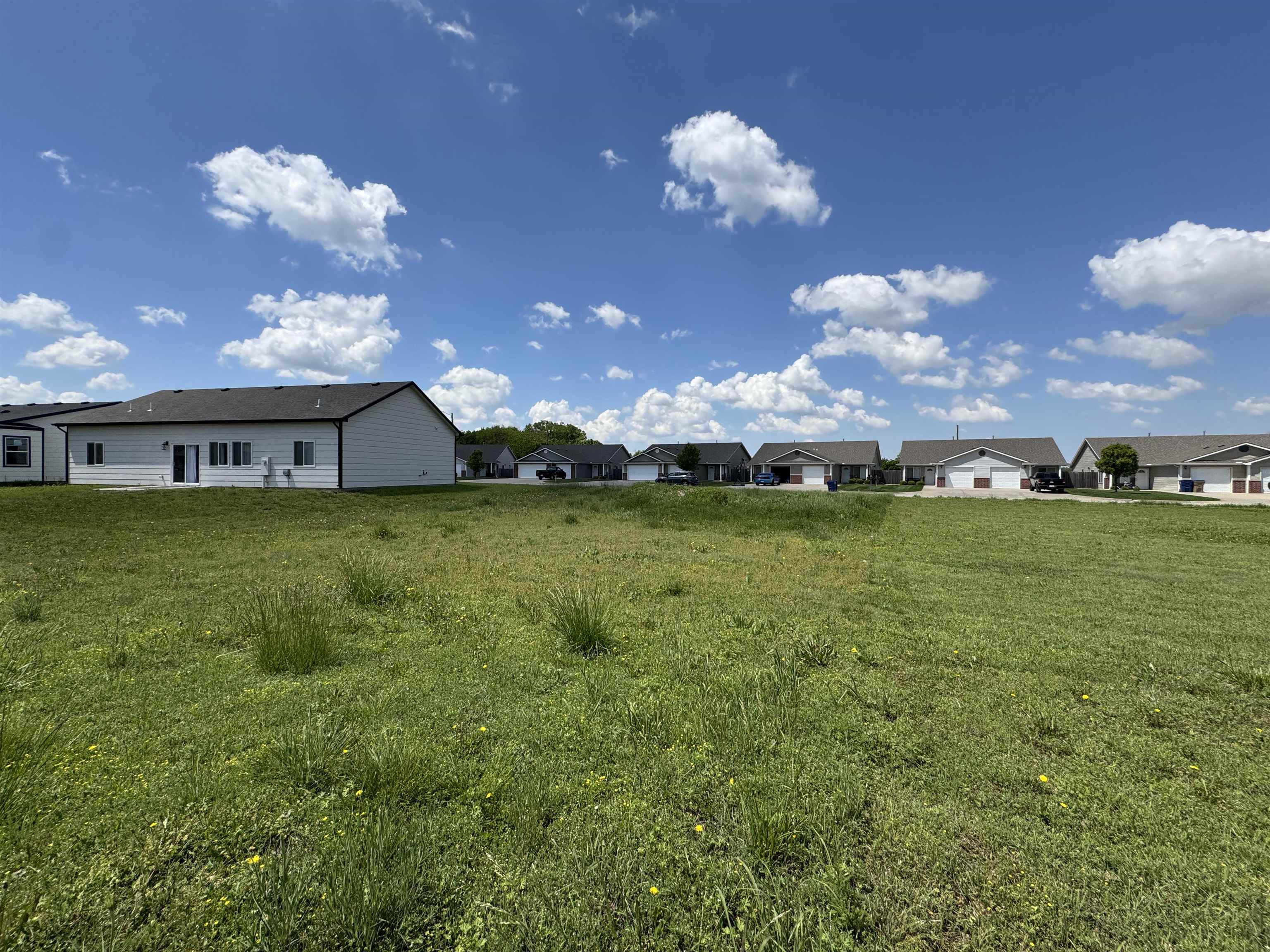 728 N Redbud, Valley Center, Kansas image 3