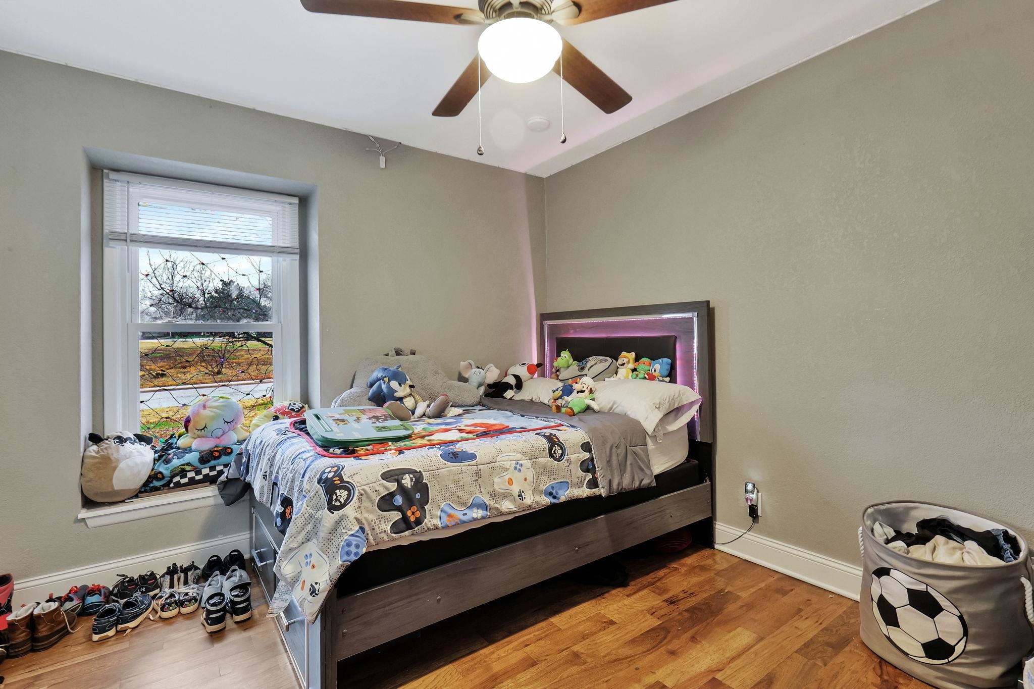 Derby, Kansas 67037, United States, 3 Bedrooms Bedrooms, ,3 BathroomsBathrooms,Residential,Pending,67868