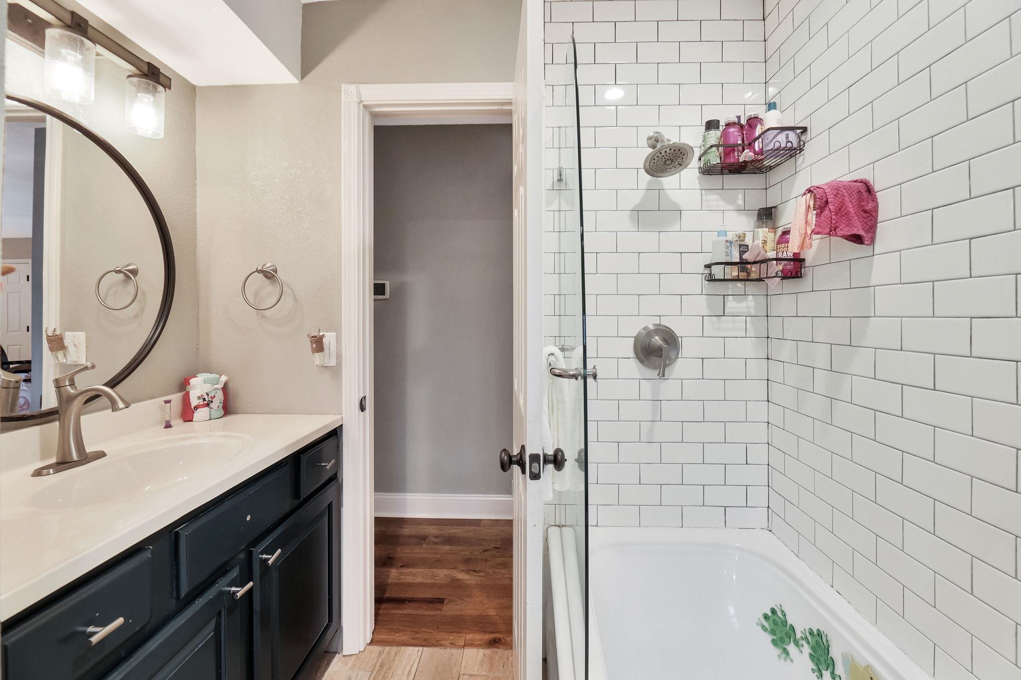 Derby, Kansas 67037, United States, 3 Bedrooms Bedrooms, ,3 BathroomsBathrooms,Residential,Pending,67868