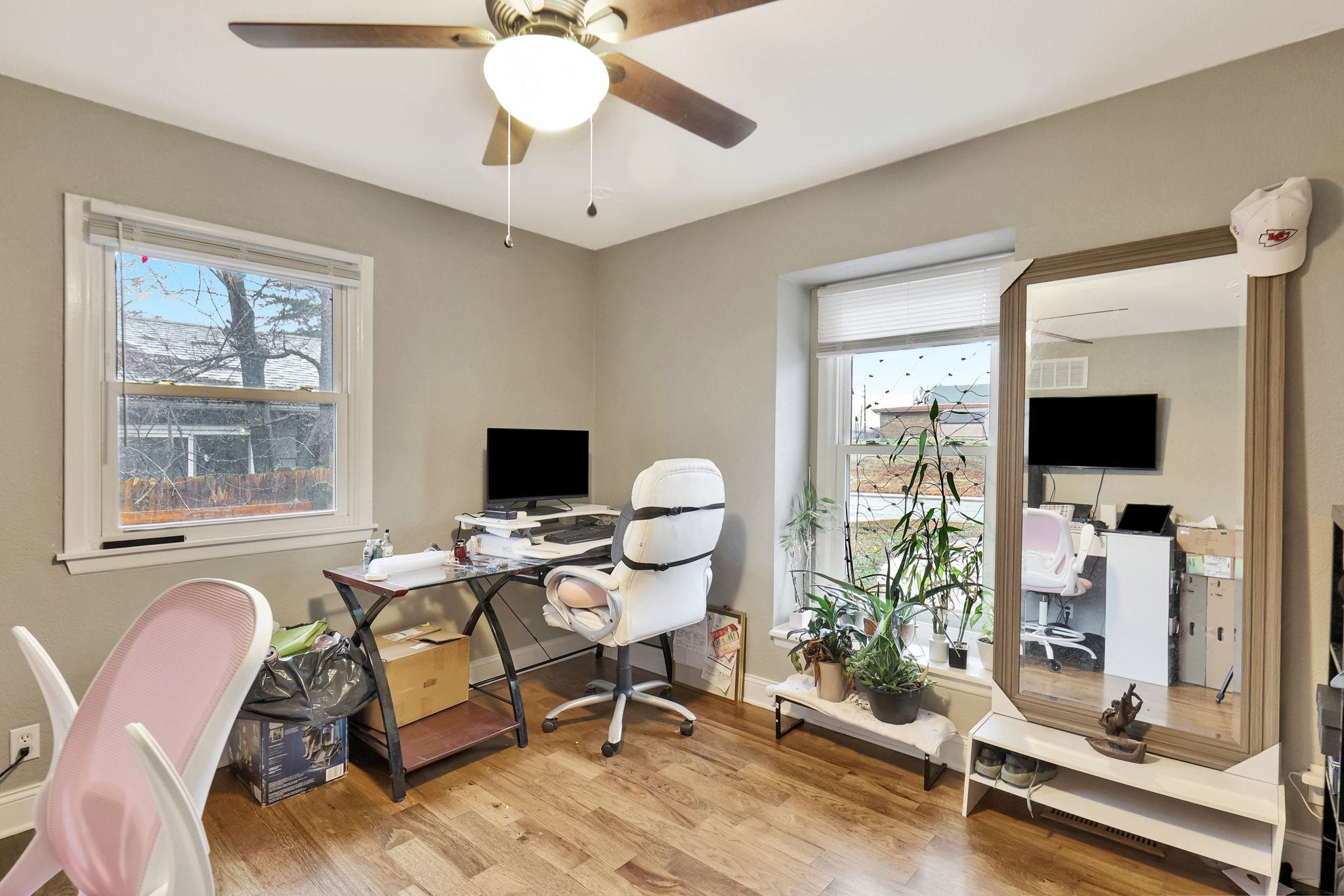 Derby, Kansas 67037, United States, 3 Bedrooms Bedrooms, ,3 BathroomsBathrooms,Residential,Pending,67868