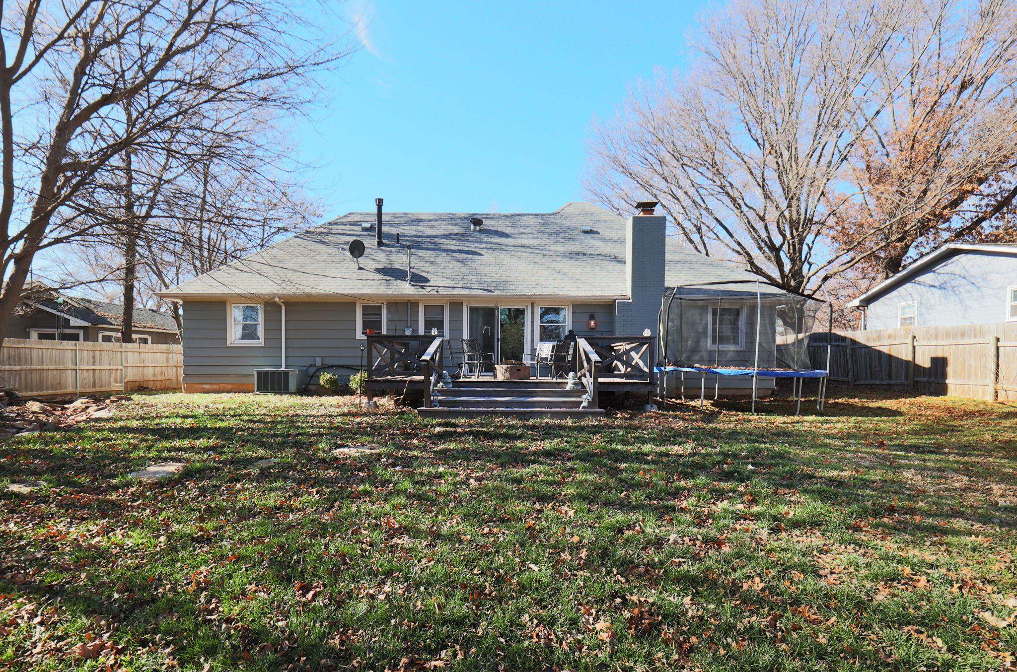 Derby, Kansas 67037, United States, 3 Bedrooms Bedrooms, ,3 BathroomsBathrooms,Residential,Pending,67868