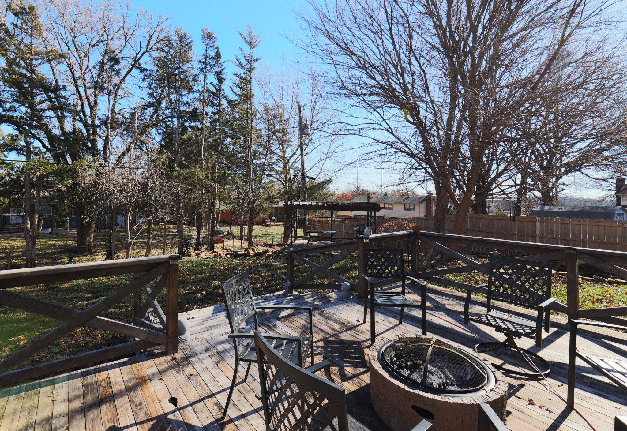 Derby, Kansas 67037, United States, 3 Bedrooms Bedrooms, ,3 BathroomsBathrooms,Residential,Pending,67868