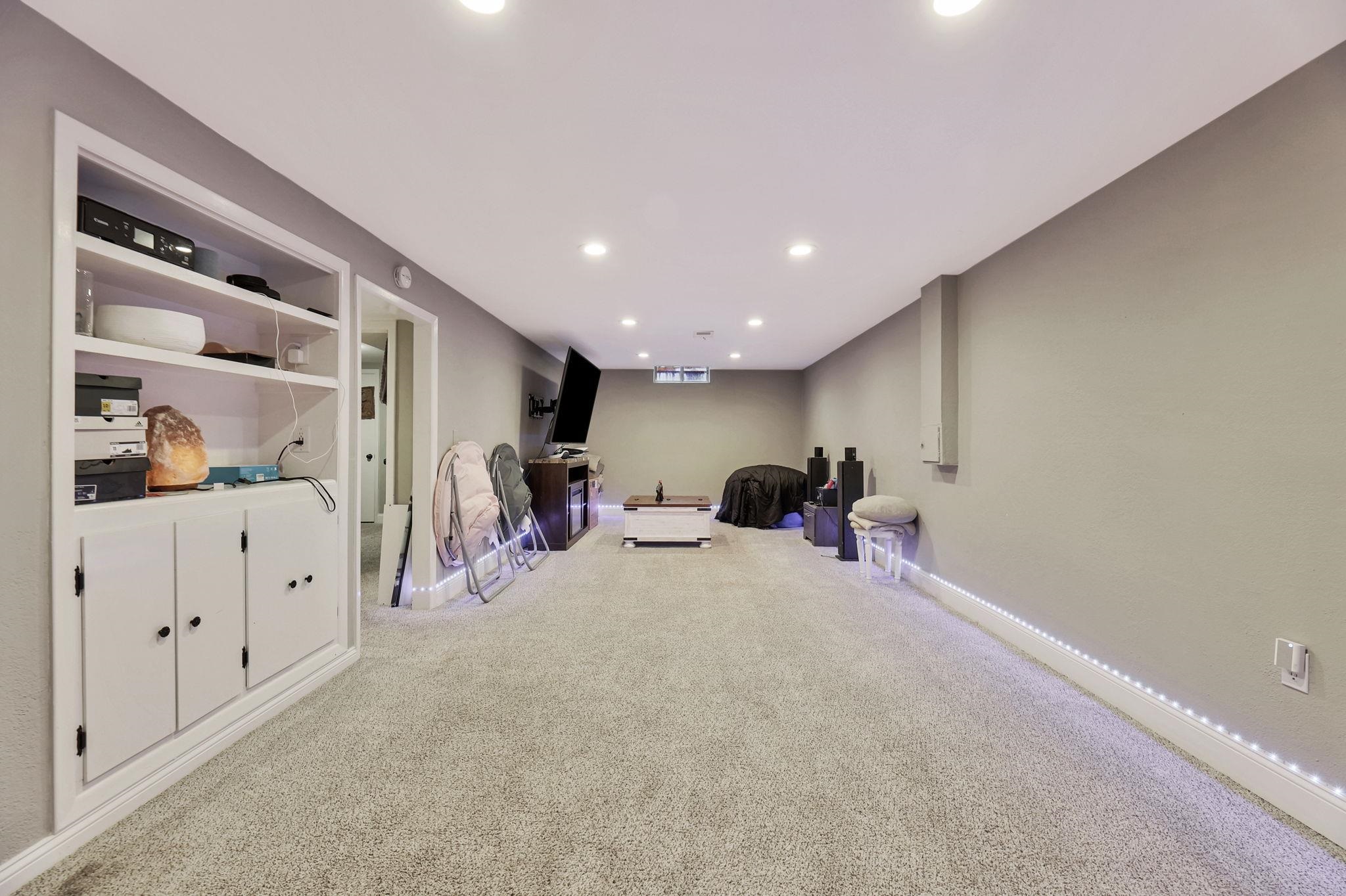 Derby, Kansas 67037, United States, 3 Bedrooms Bedrooms, ,3 BathroomsBathrooms,Residential,Pending,67868