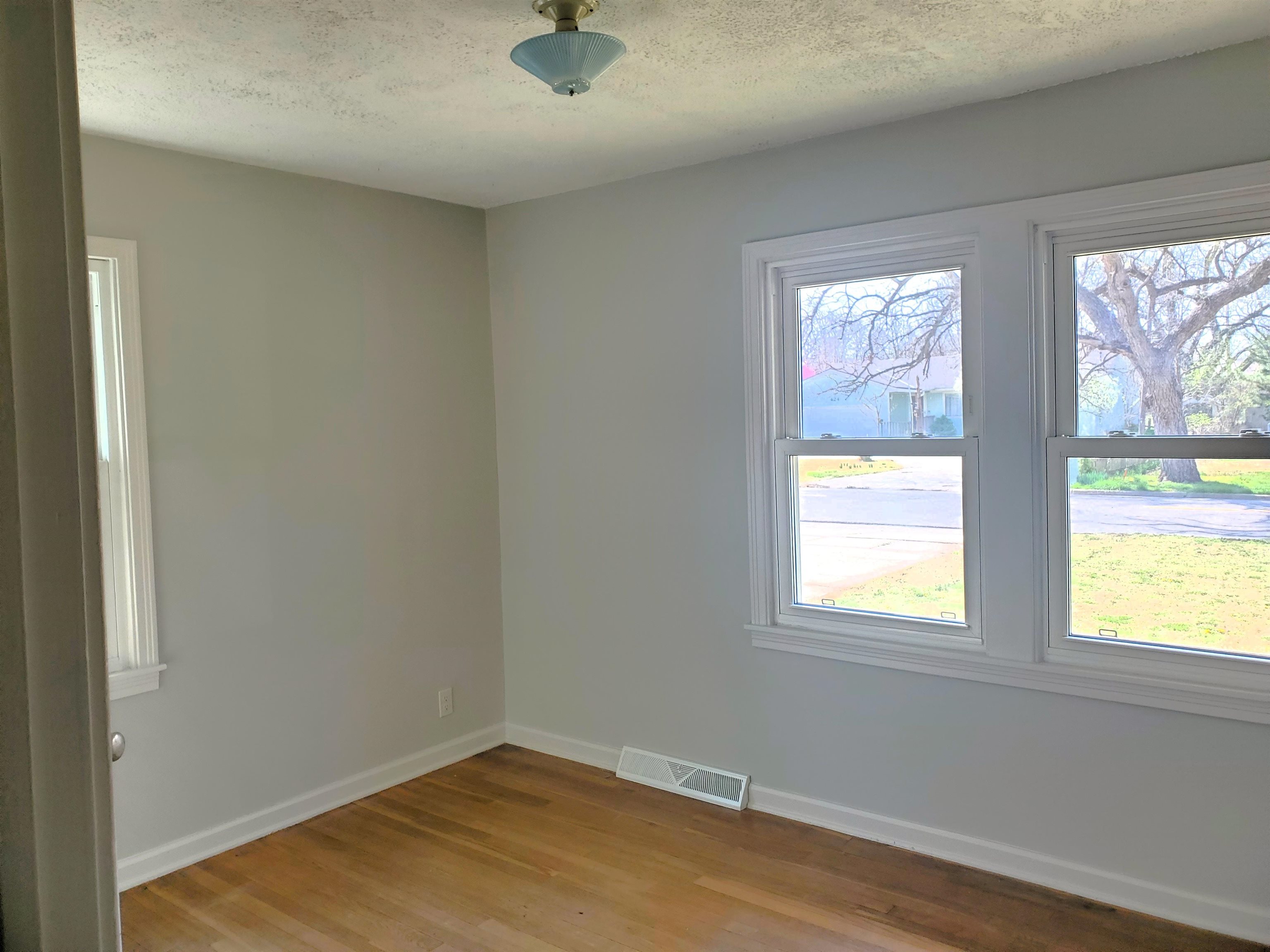 413 E Cloud St, Salina, Kansas image 9