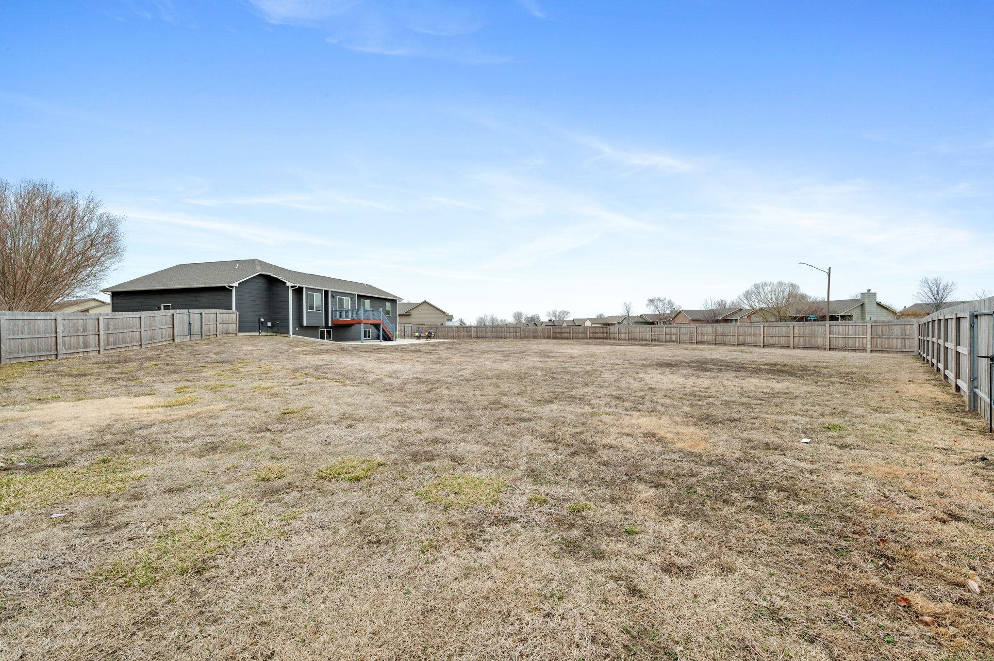 133 Springlake Dr, Newton, Kansas image 32