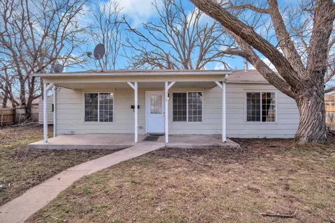 117 S Plum St, Newton, KS MLS: 651457