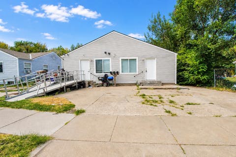 Multifamily For Sale - 1639 N Hydraulic Ave<br/> Wichita, KS 67214
