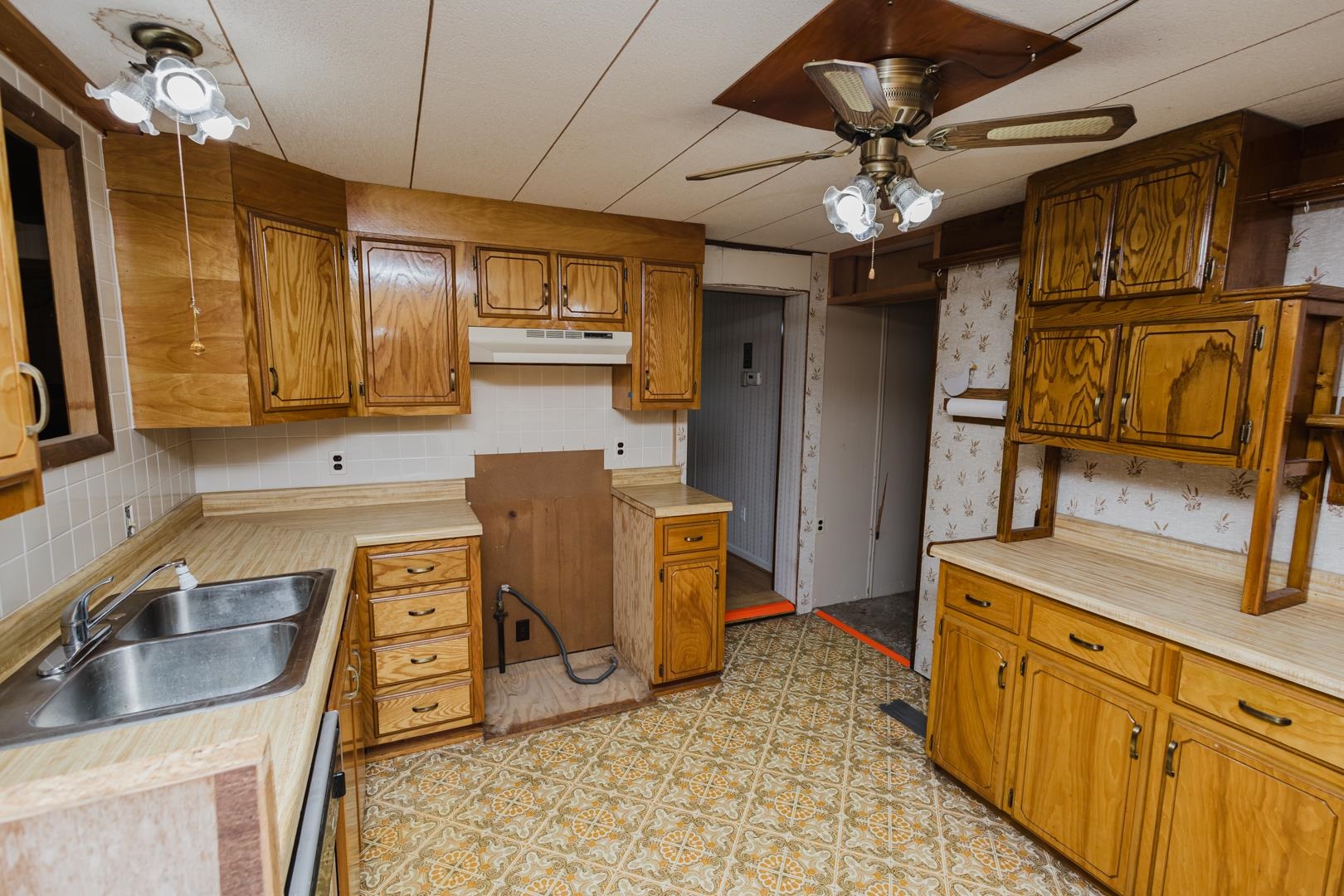 3934 S Young St, Wichita, Kansas image 5