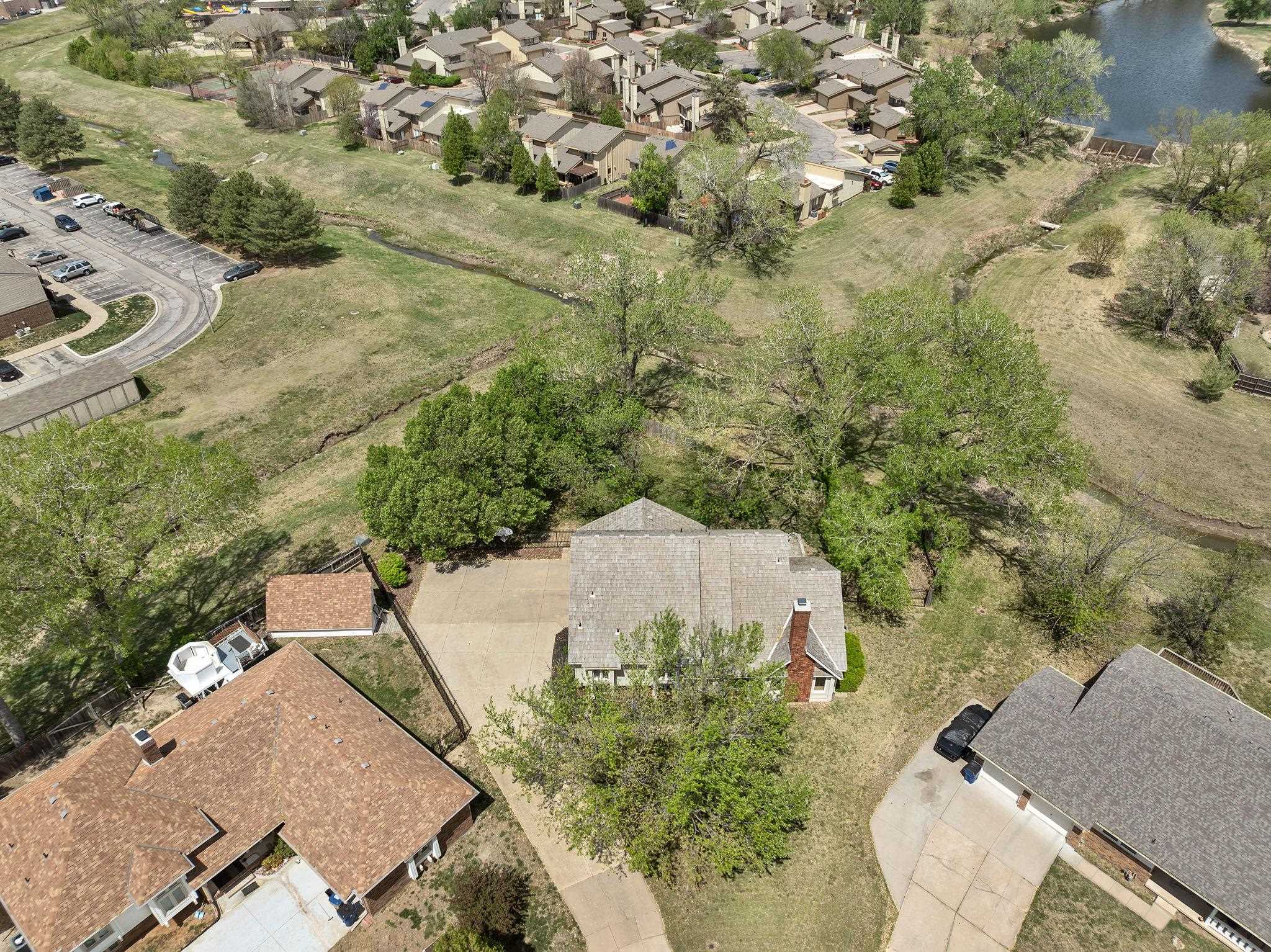 1803 S White Oak Cir, Wichita, Kansas image 30