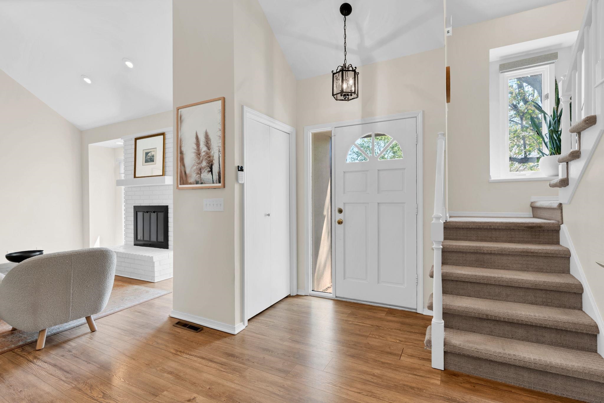 1803 S White Oak Cir, Wichita, Kansas image 4