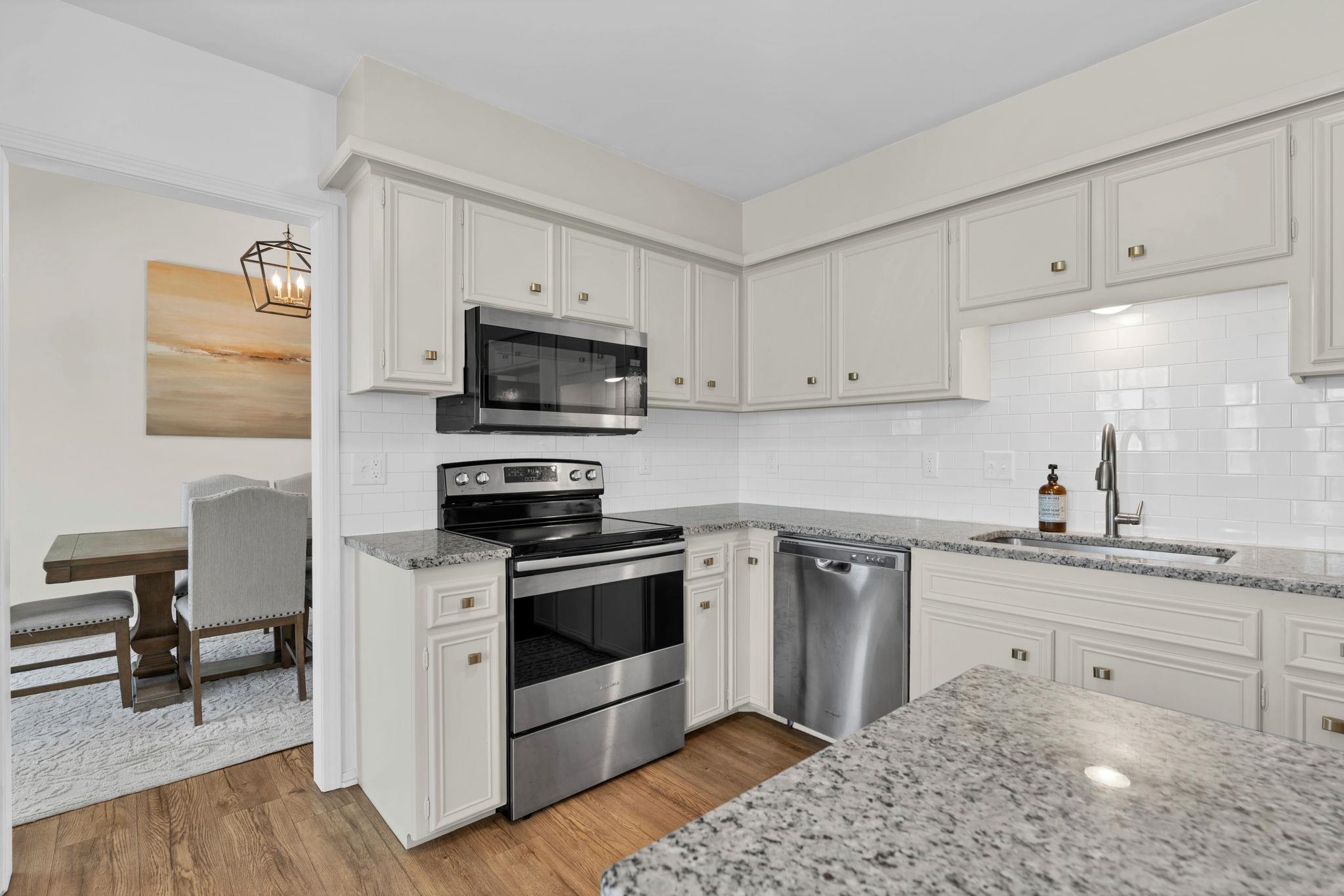 1803 S White Oak Cir, Wichita, Kansas image 12