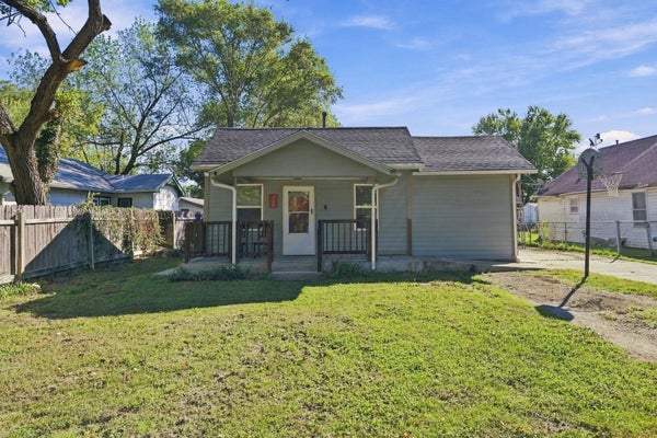 218 N POPLAR ST, DOUGLASS, KS 67039 - Image 6d0b85cbd04b772e3d0dab76d2c835ec/1778309464