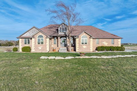 Townhouse For Sale - 2760 SW Prairie Creek<br/> Benton, KS 67017