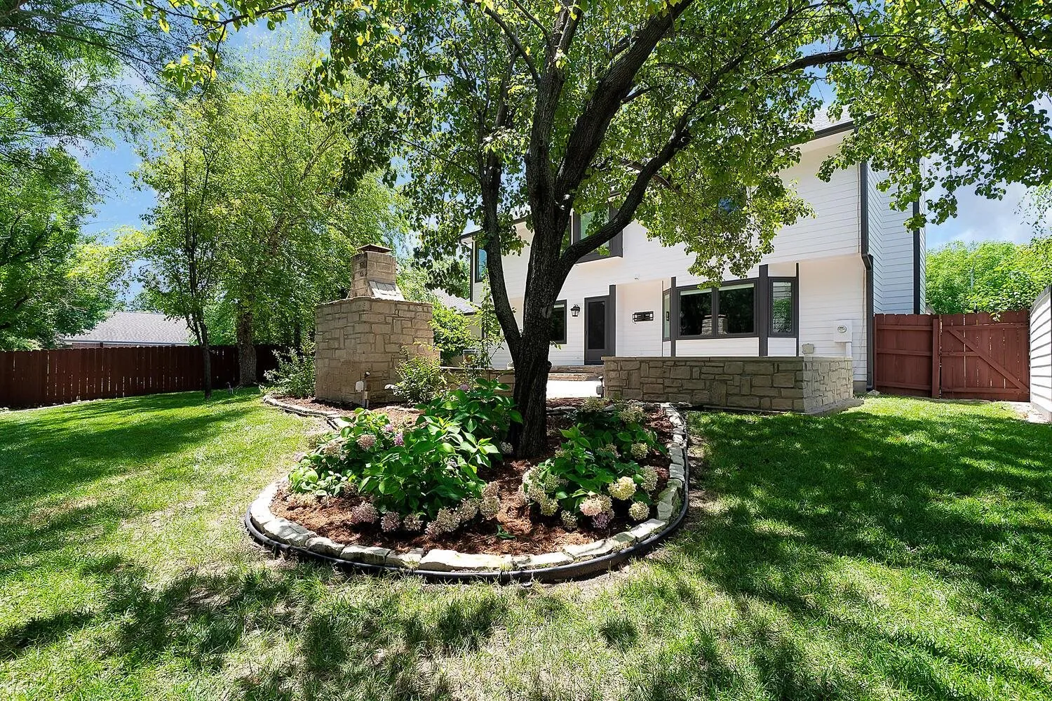 Wichita, Kansas 67206, United States, 4 Bedrooms Bedrooms, ,4 BathroomsBathrooms,Residential,Active,168102