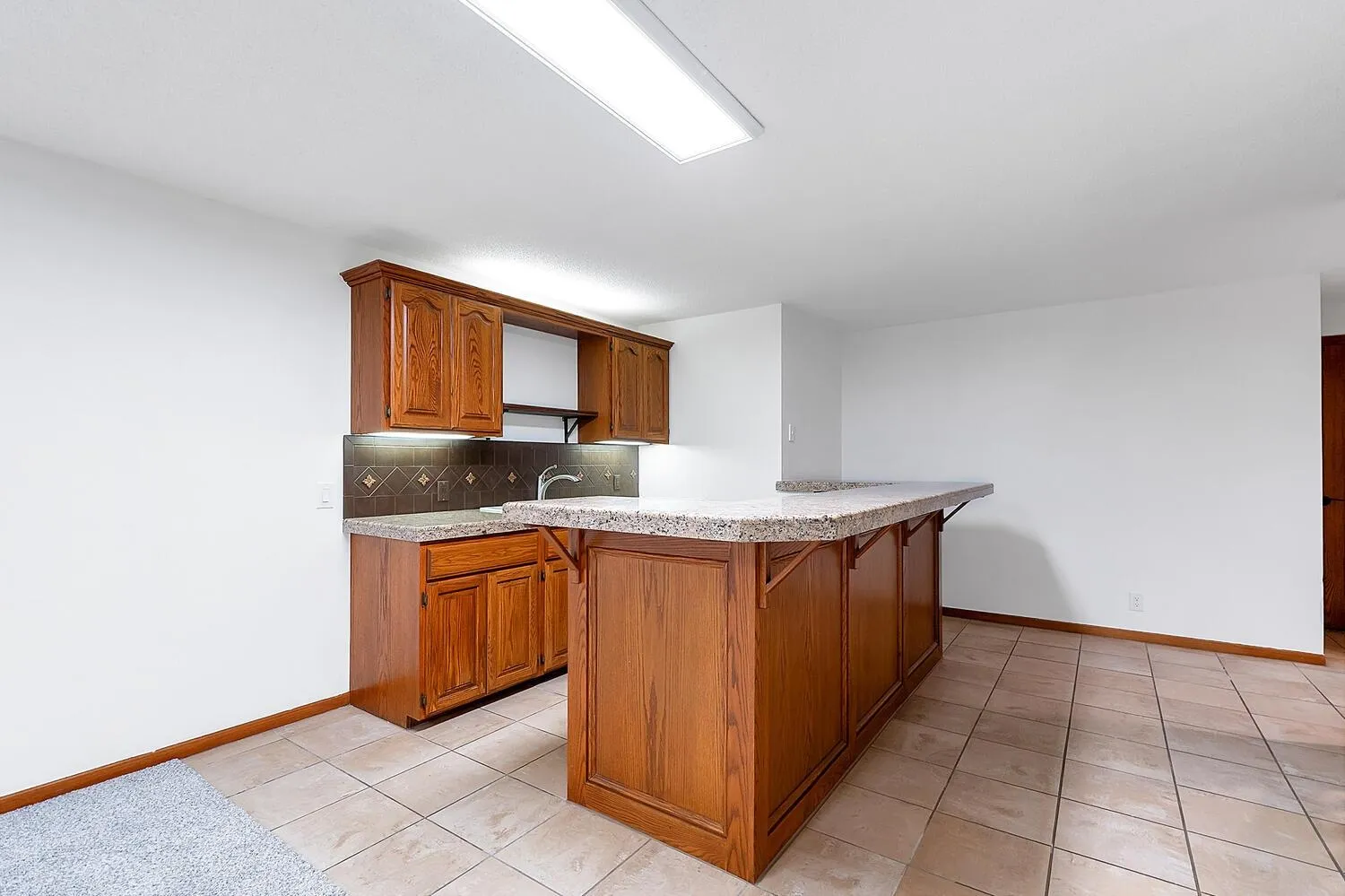 Wichita, Kansas 67206, United States, 4 Bedrooms Bedrooms, ,4 BathroomsBathrooms,Residential,Active,168102