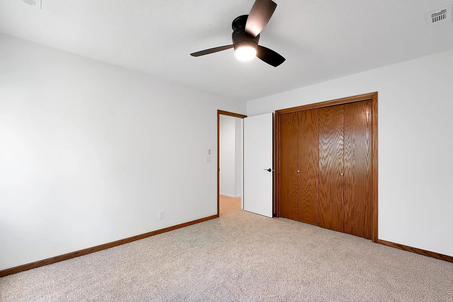 Wichita, Kansas 67206, United States, 4 Bedrooms Bedrooms, ,4 BathroomsBathrooms,Residential,Active,168102