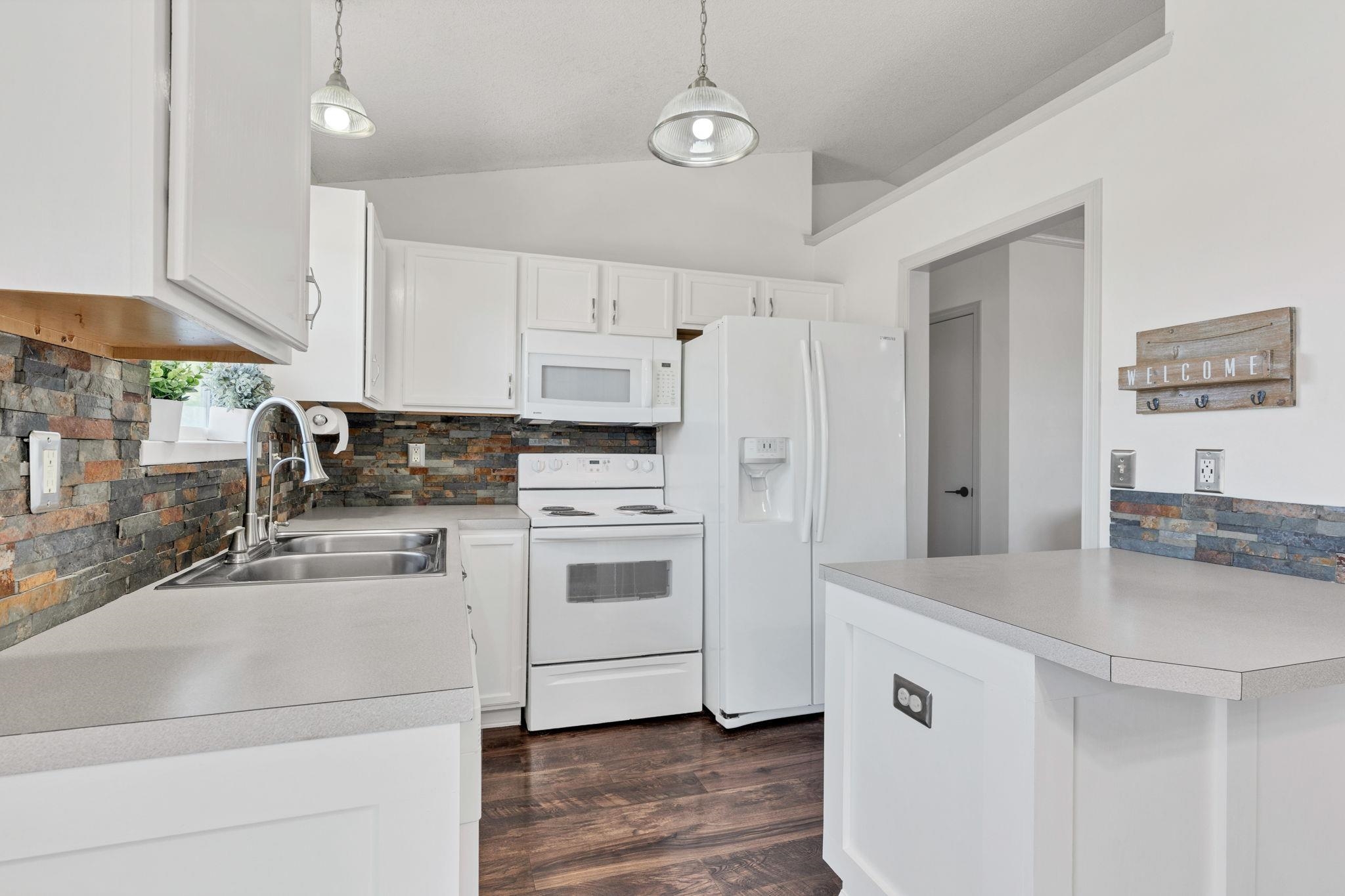 2212 E Spring Hill Dr, Goddard, Kansas image 11