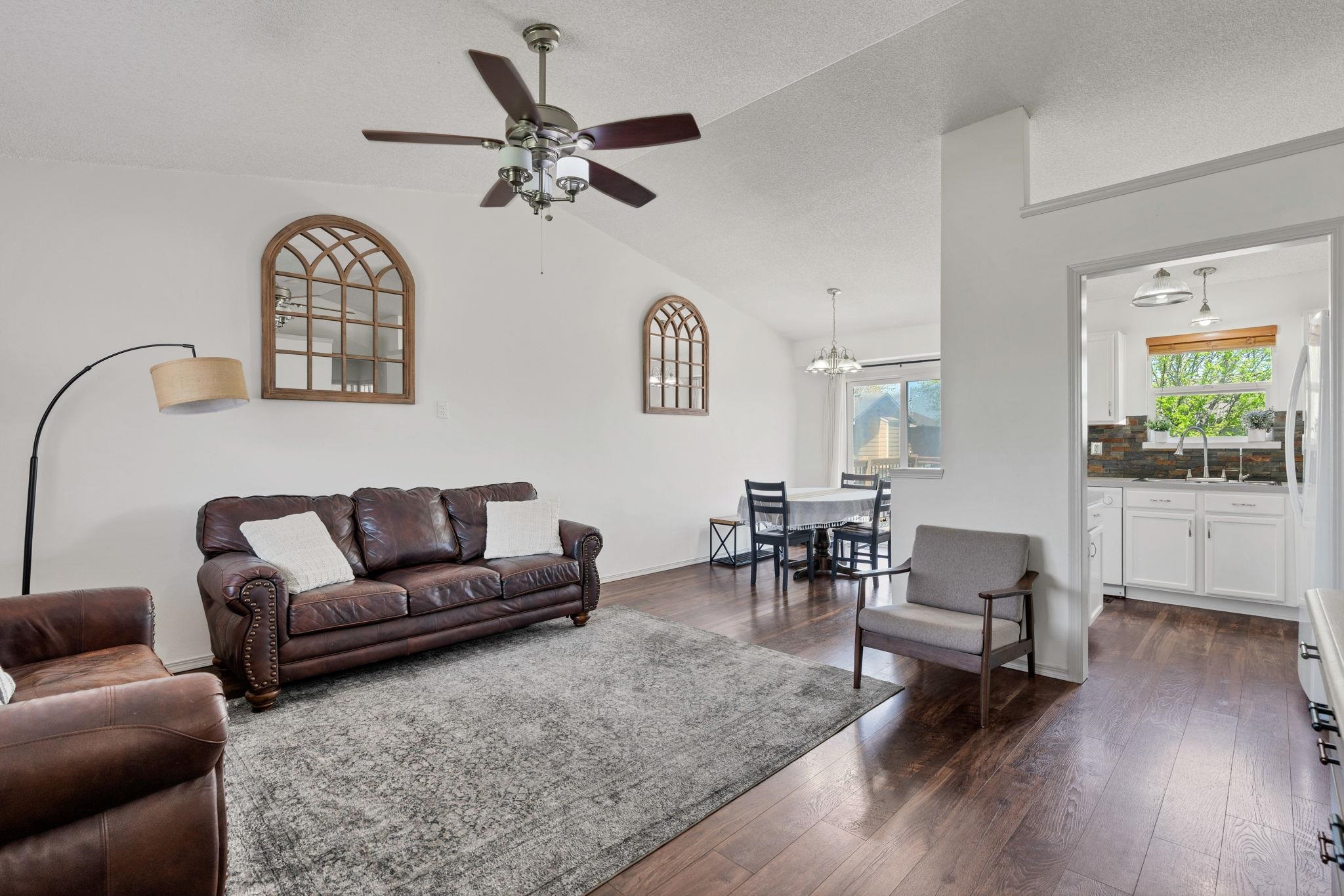 2212 E Spring Hill Dr, Goddard, Kansas image 4