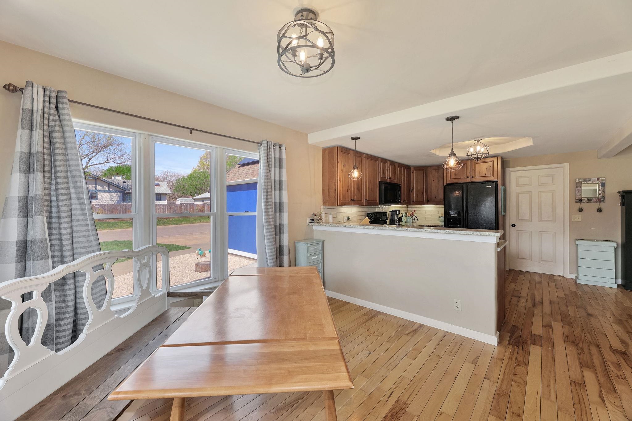 Derby, Kansas 67037, United States, 4 Bedrooms Bedrooms, ,3 BathroomsBathrooms,Residential,Pending,60129