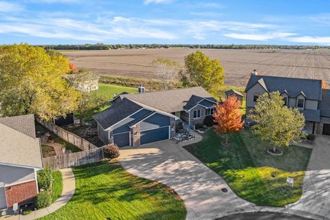 Homes For Sale - 1361 Lake Edge Cir<br/> Goddard, KS 67052