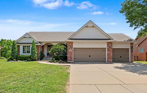 Homes For Sale - 310 N Kentucky Ln<br/> Wichita, KS 67235