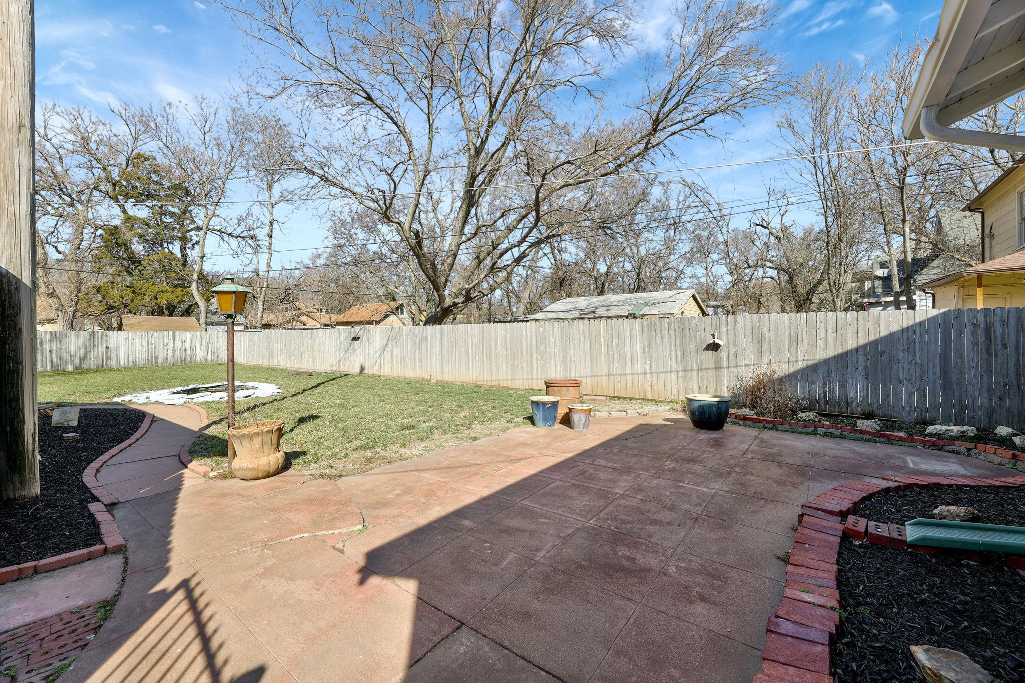 1521 N Park Place, Wichita, Kansas image 35