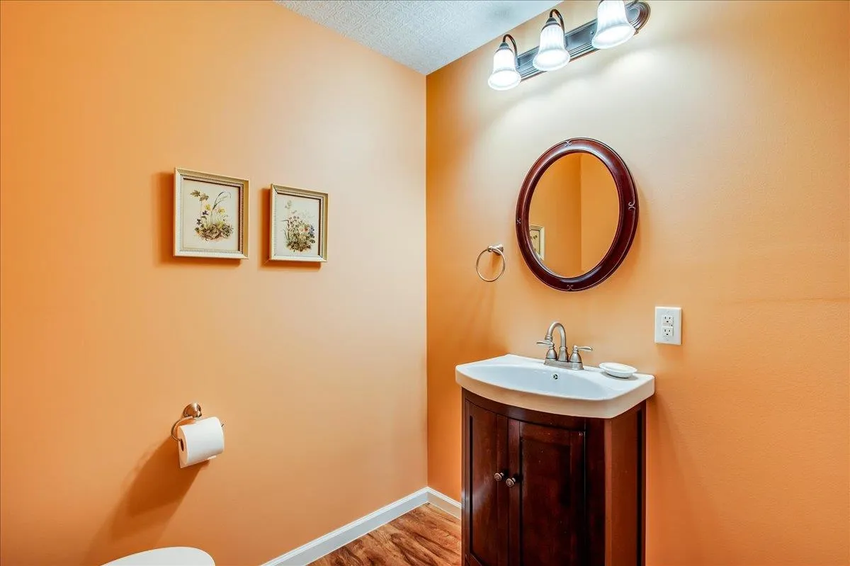 Wichita, Kansas 67207, United States, 3 Bedrooms Bedrooms, ,3 BathroomsBathrooms,Residential,Active,5801