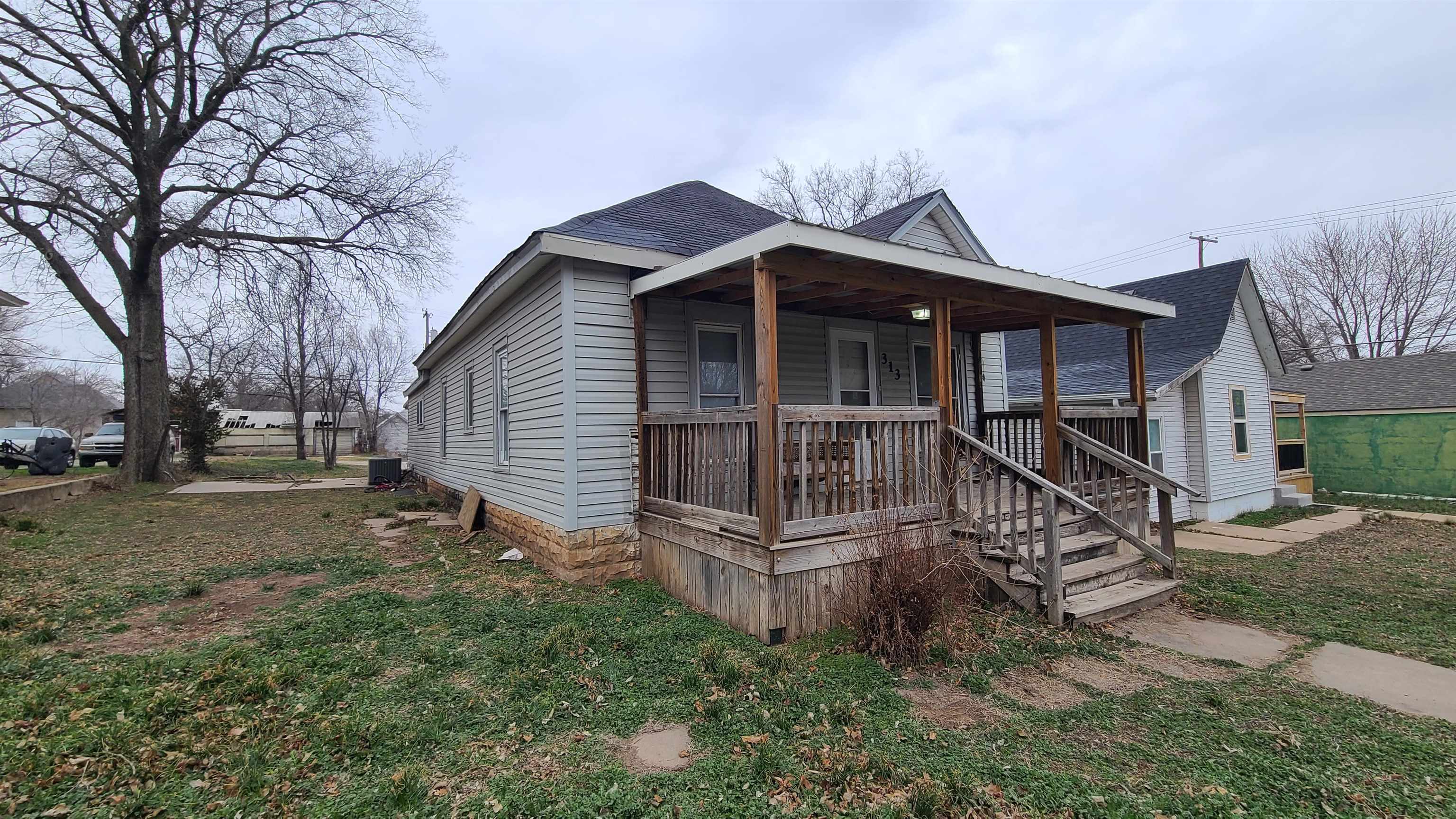 313 E Lincoln Ave, Wellington, Kansas image 4