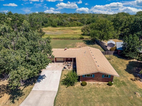 Homes For Sale - 1610 W 34th St N St<br/> Wichita, KS 67204