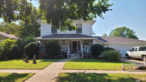 Homes For Sale - 610 N Washington Ave<br/> Sumner County, Wellington, KS 67152