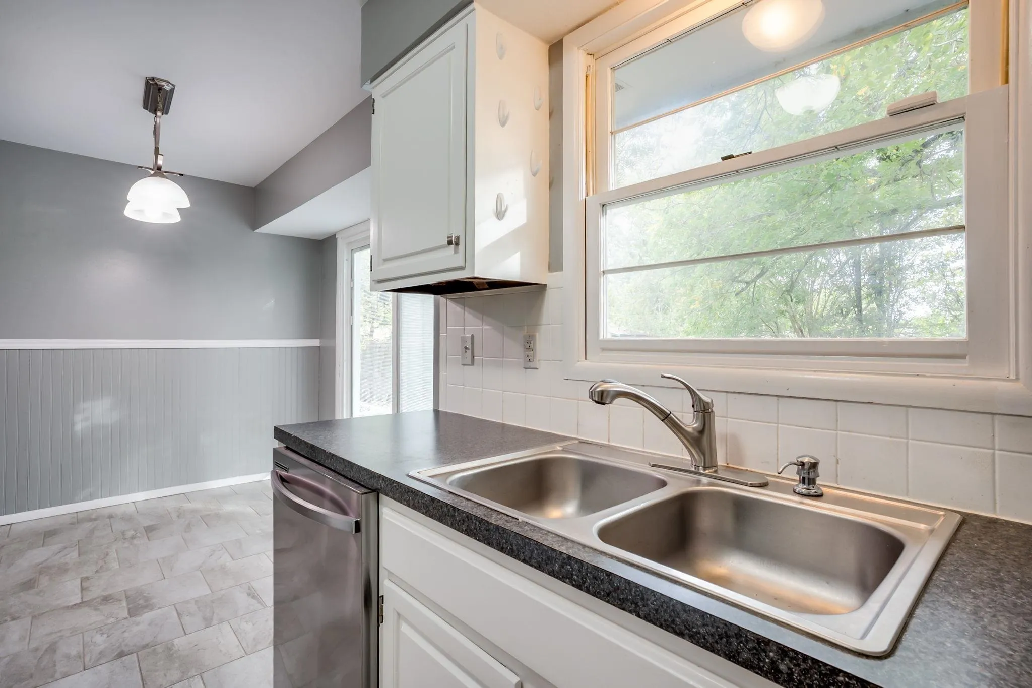 Derby, Kansas 67037, United States, 4 Bedrooms Bedrooms, ,2 BathroomsBathrooms,Residential,Active,219917