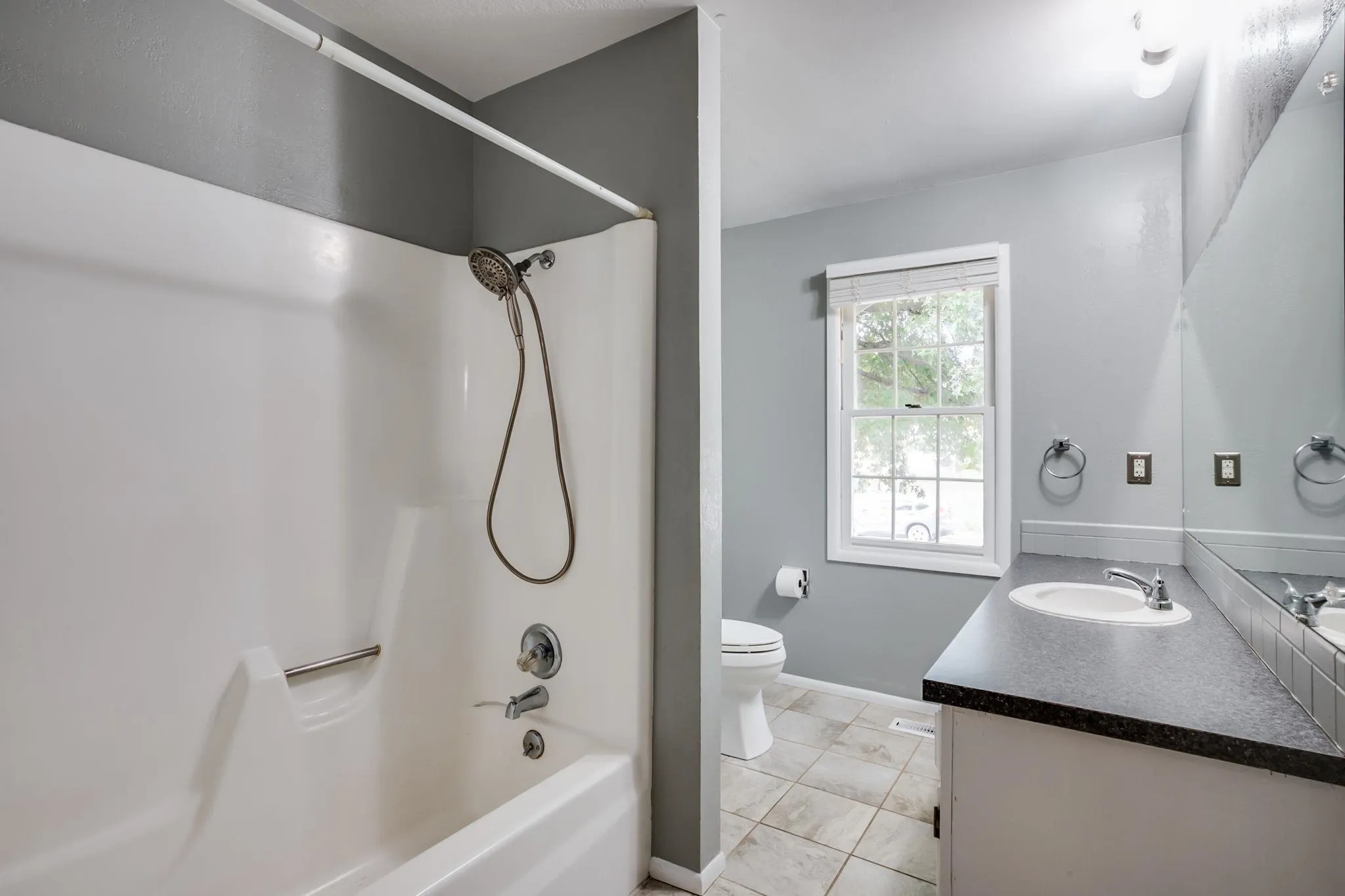 Derby, Kansas 67037, United States, 4 Bedrooms Bedrooms, ,2 BathroomsBathrooms,Residential,Active,219917