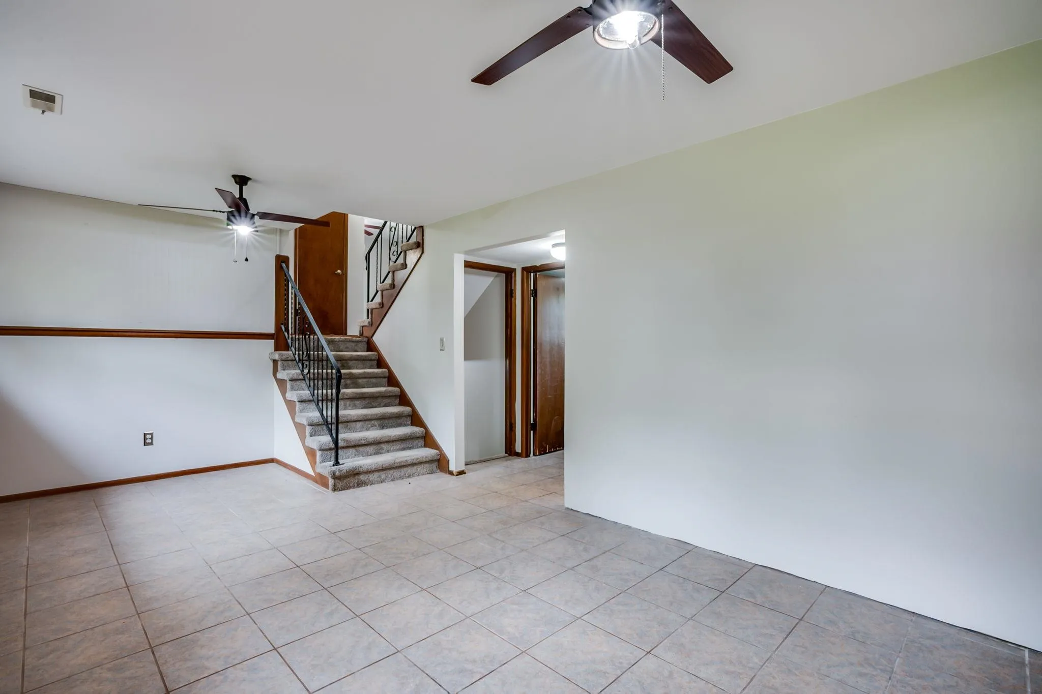 Derby, Kansas 67037, United States, 4 Bedrooms Bedrooms, ,2 BathroomsBathrooms,Residential,Active,219917